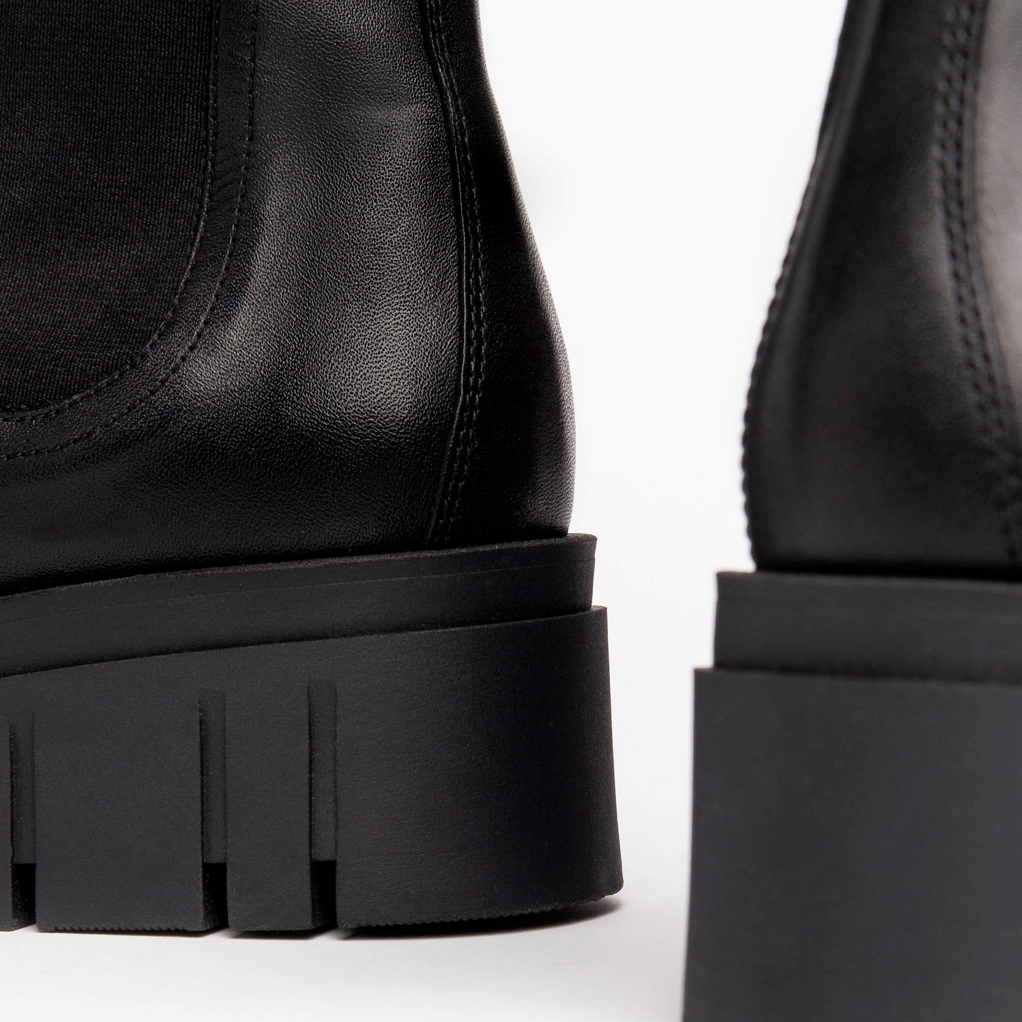 GUANTO_NERO_TR_SULMONA_I309090D_100_Image_4