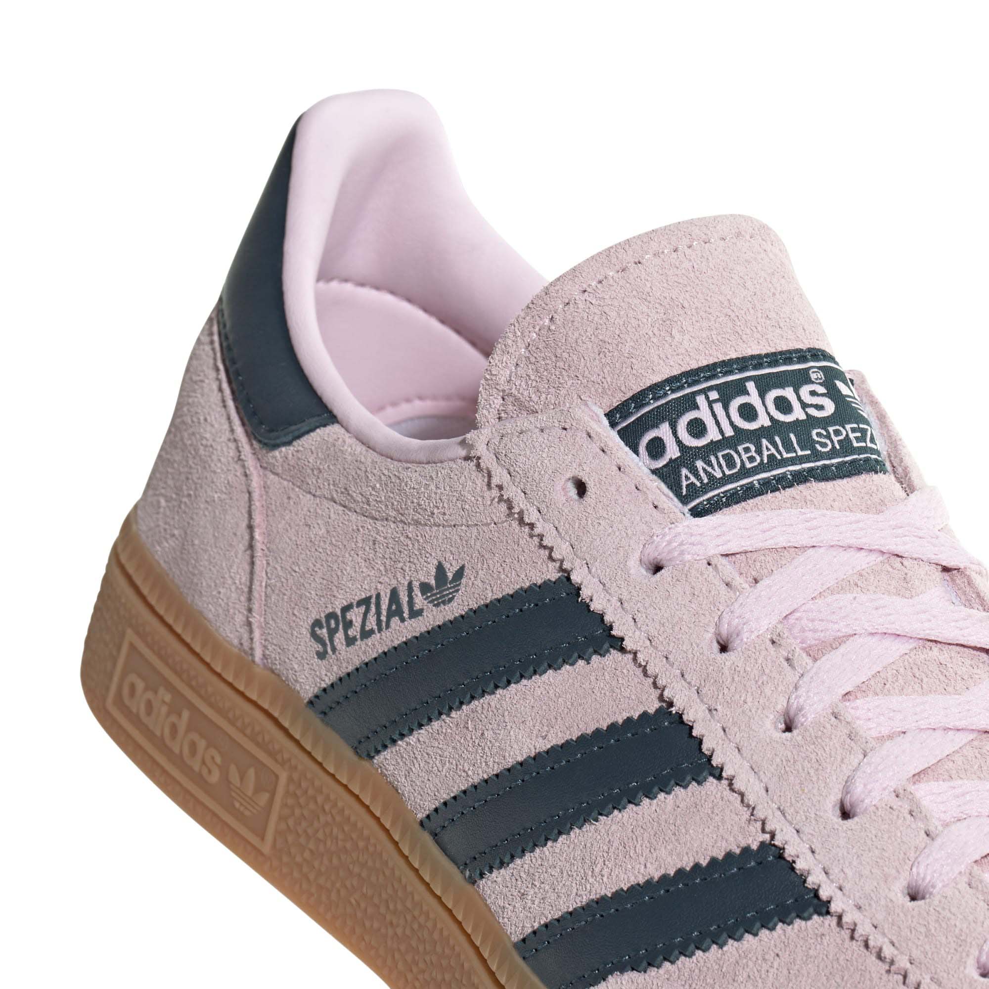 HANDBALL_SPEZIAL_IF6561_CLPINKAR_Image_6