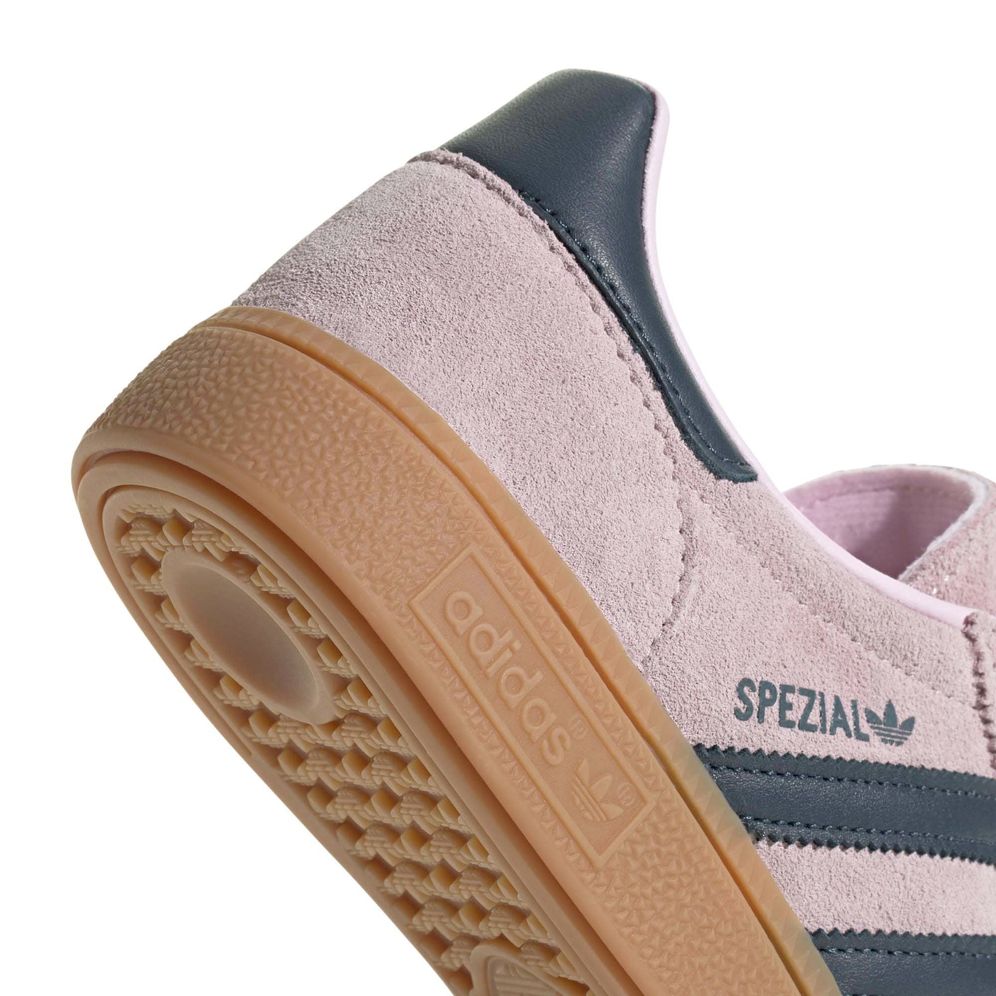 HANDBALL_SPEZIAL_IF6561_CLPINKAR_Image_7