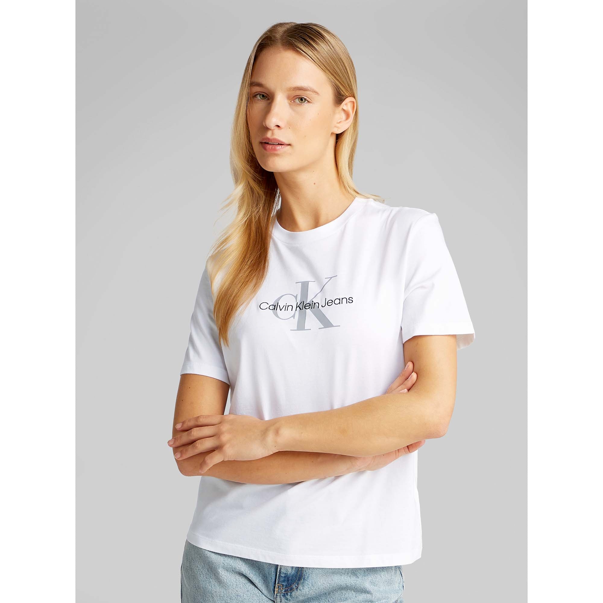 HERO_MONOGRAM_LOGO_C_LV047B863G_YAA_Image_2