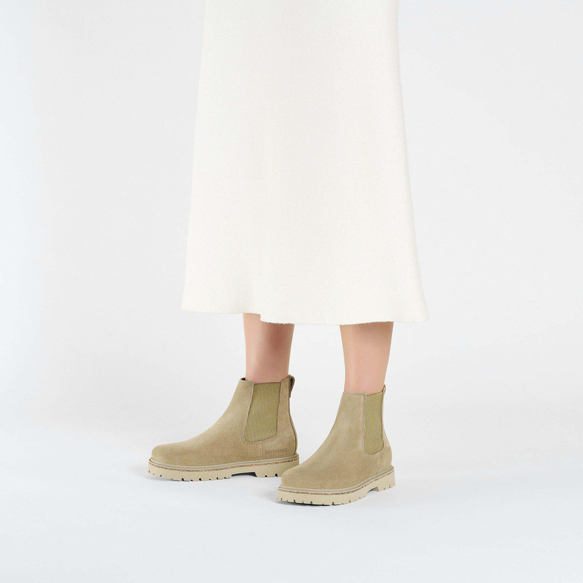 HIGHWOOD_SLIP_ON_WOMEN_1025737_TAUPE_Image_4