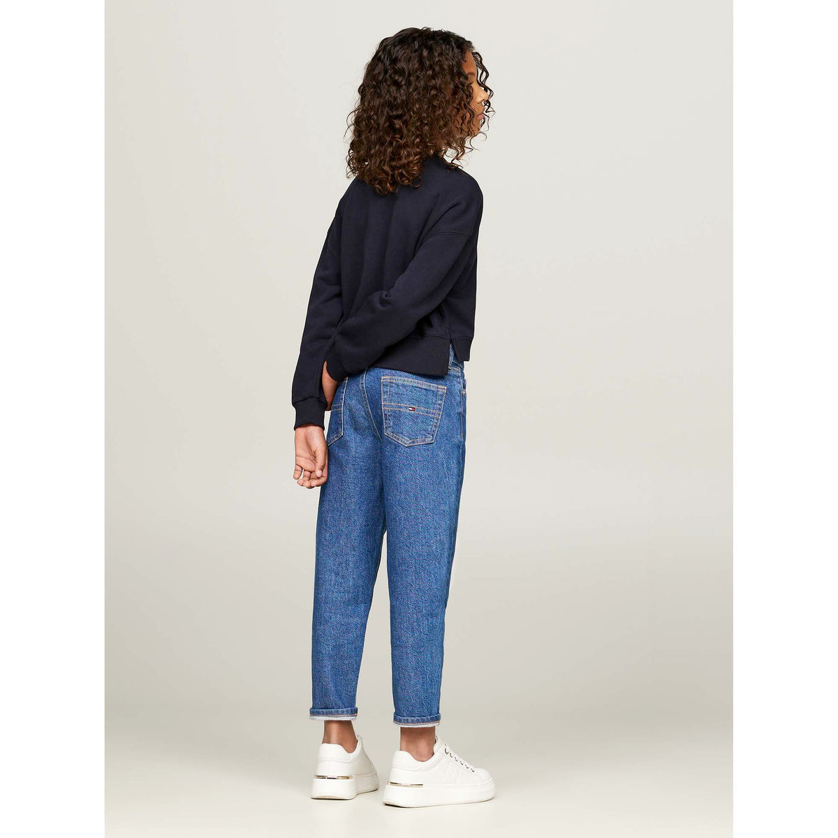HILFIGER_NY_EMBROIDERED_CREWNE_THKG0KG08038T_DW5_Image_3