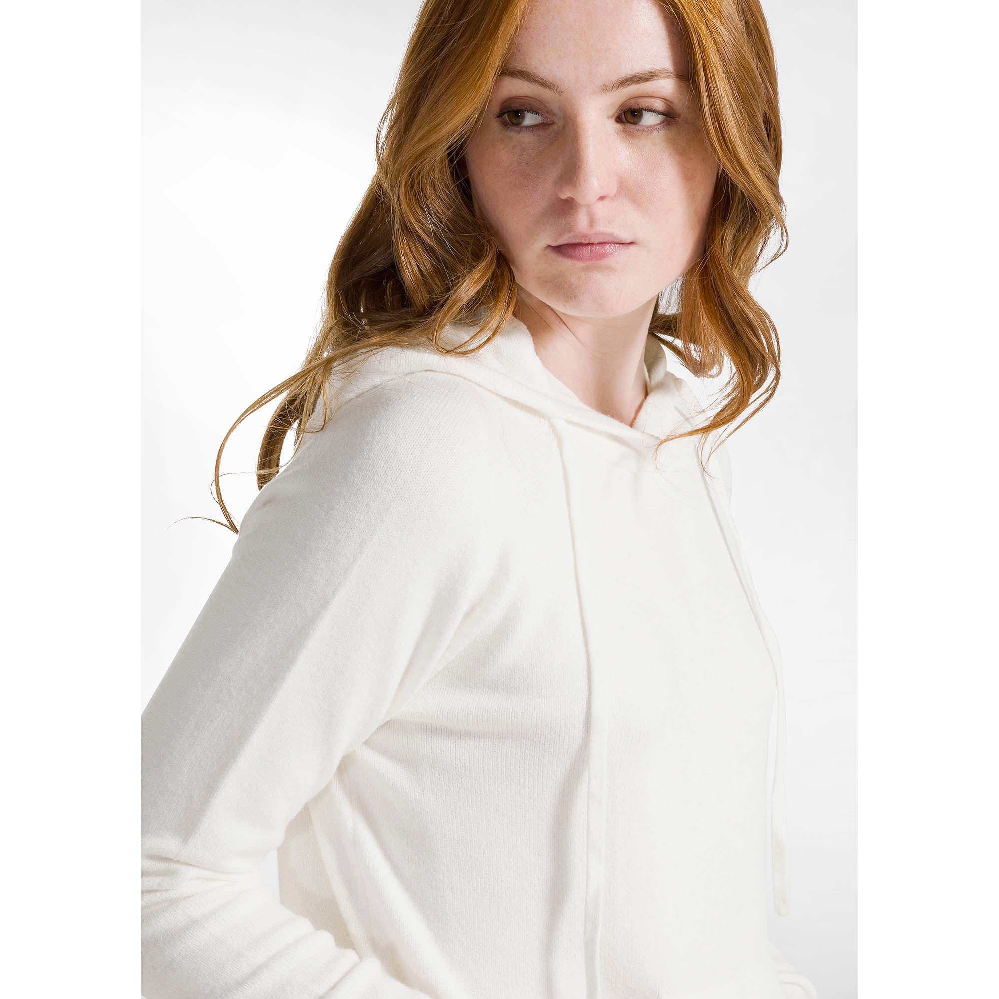 HOODED_SWEATER_A00710_18001_Image_4