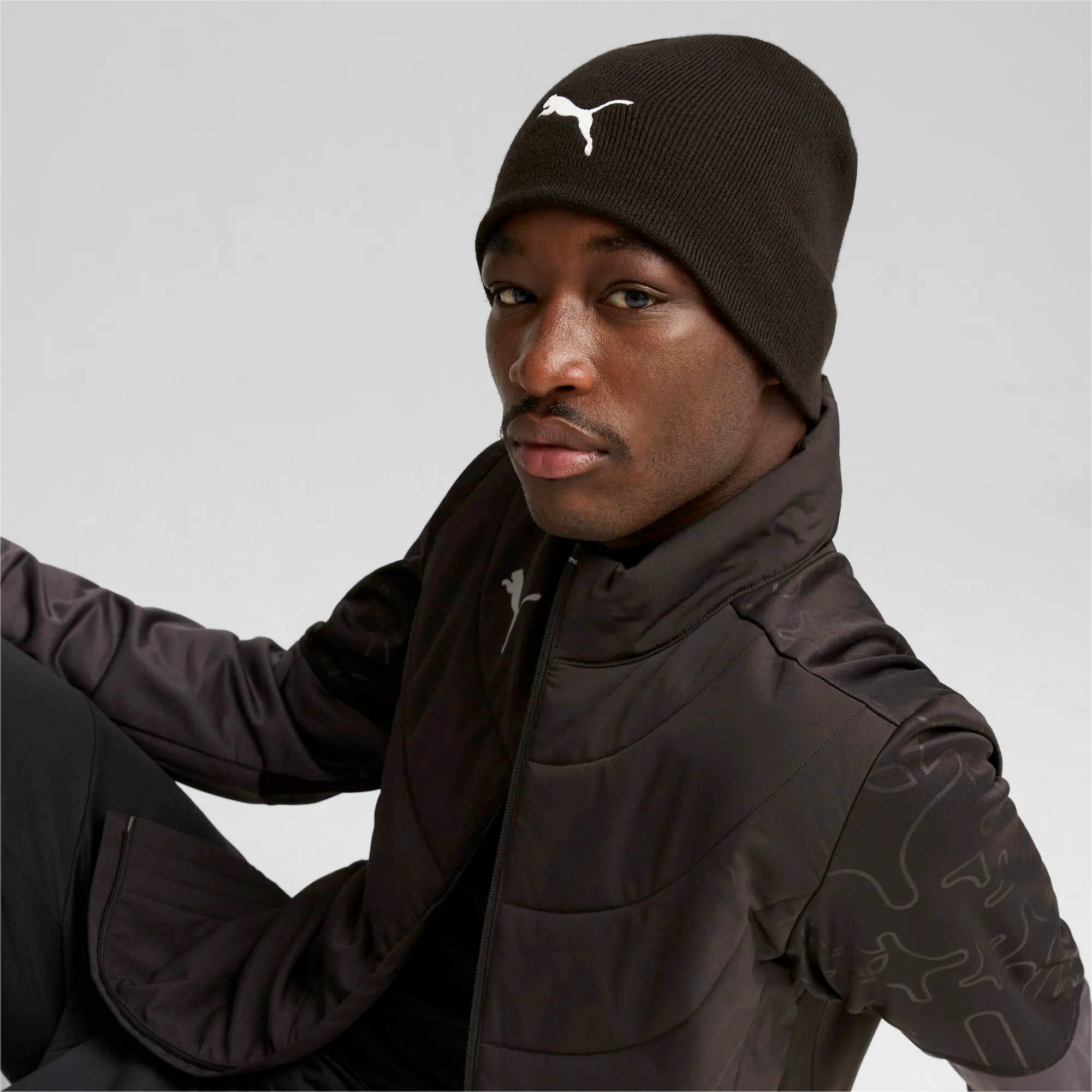 INDIVIDUALWINTERIZED_TECH_BEANIE_024943_01_Image_2