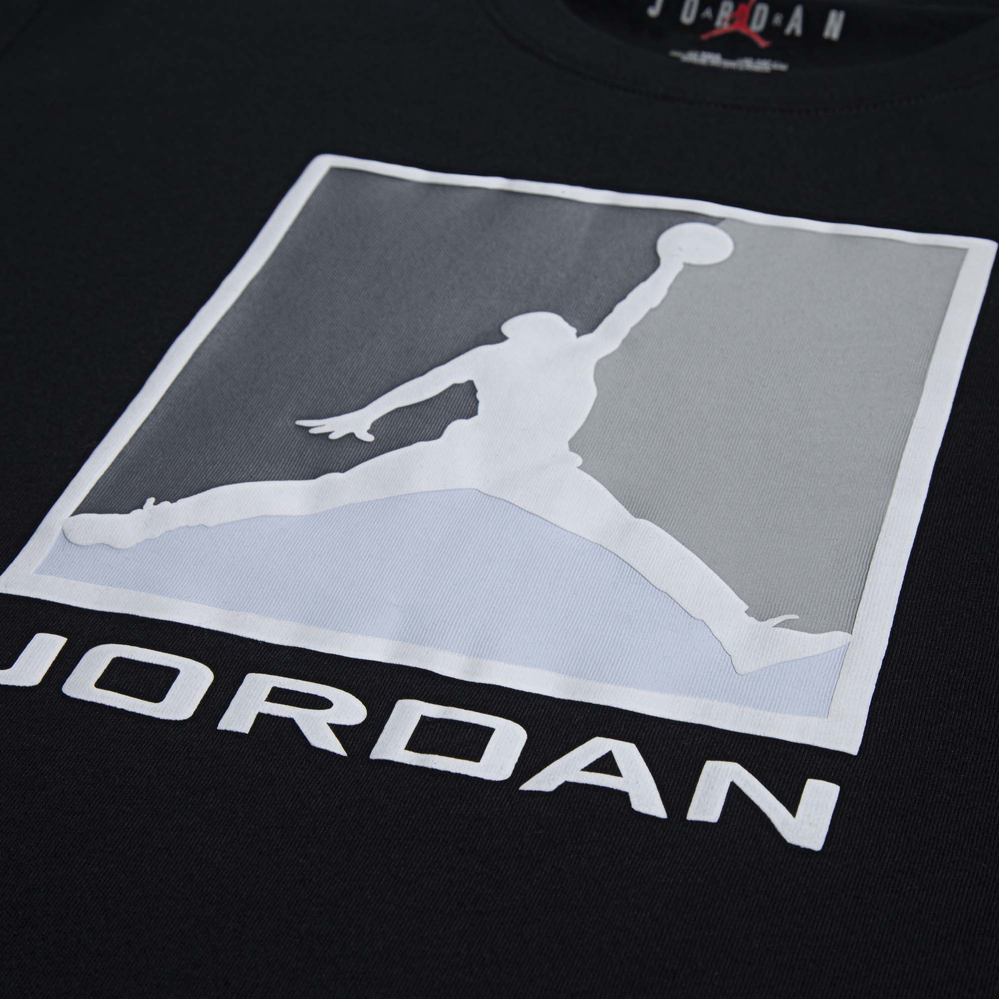 JDB_M_J_FLT_ESS_BL_30_SS_TEE_95F057_023_Image_4