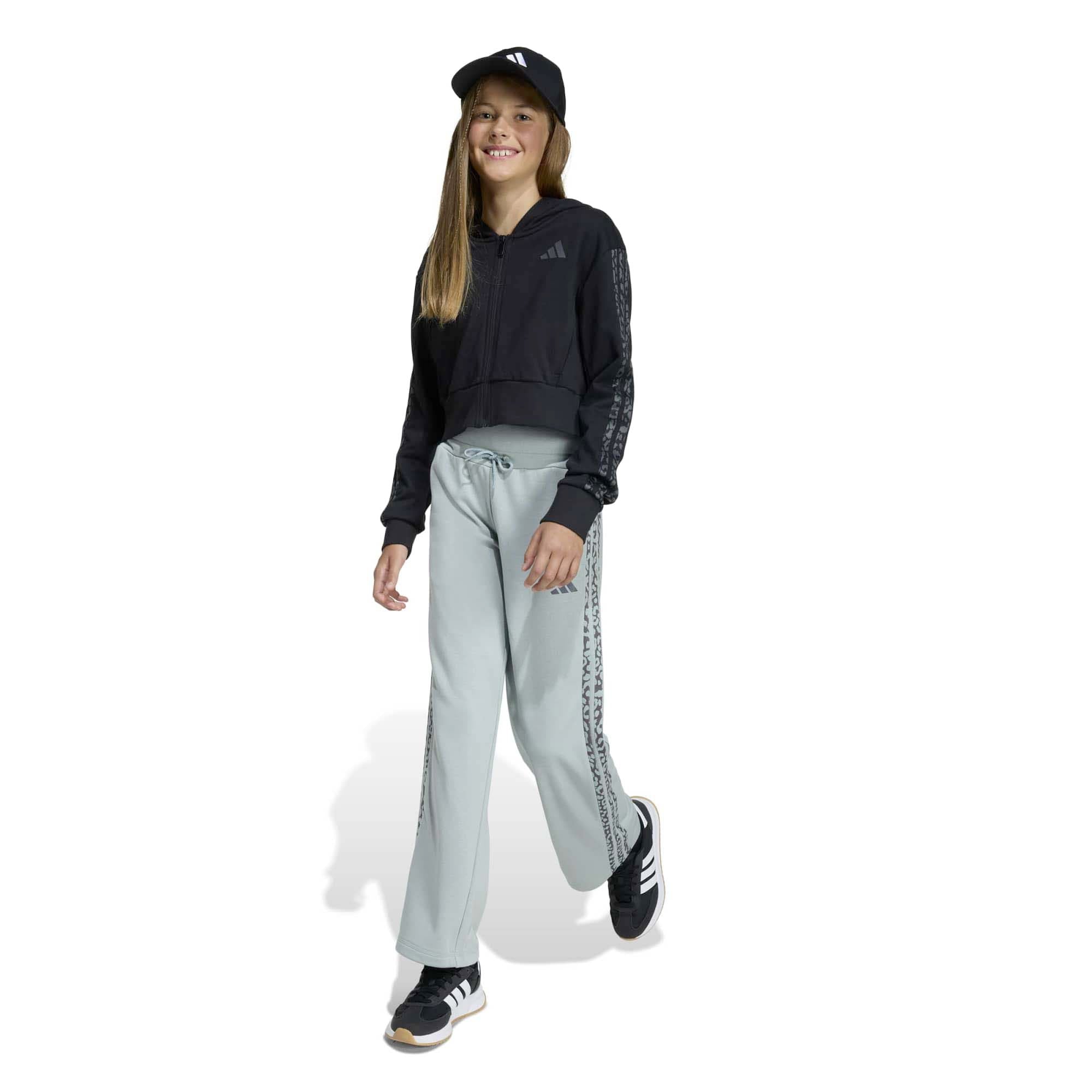 JG_AN_3S_FT_FZ_KB6985_BLACKWH_Image_5