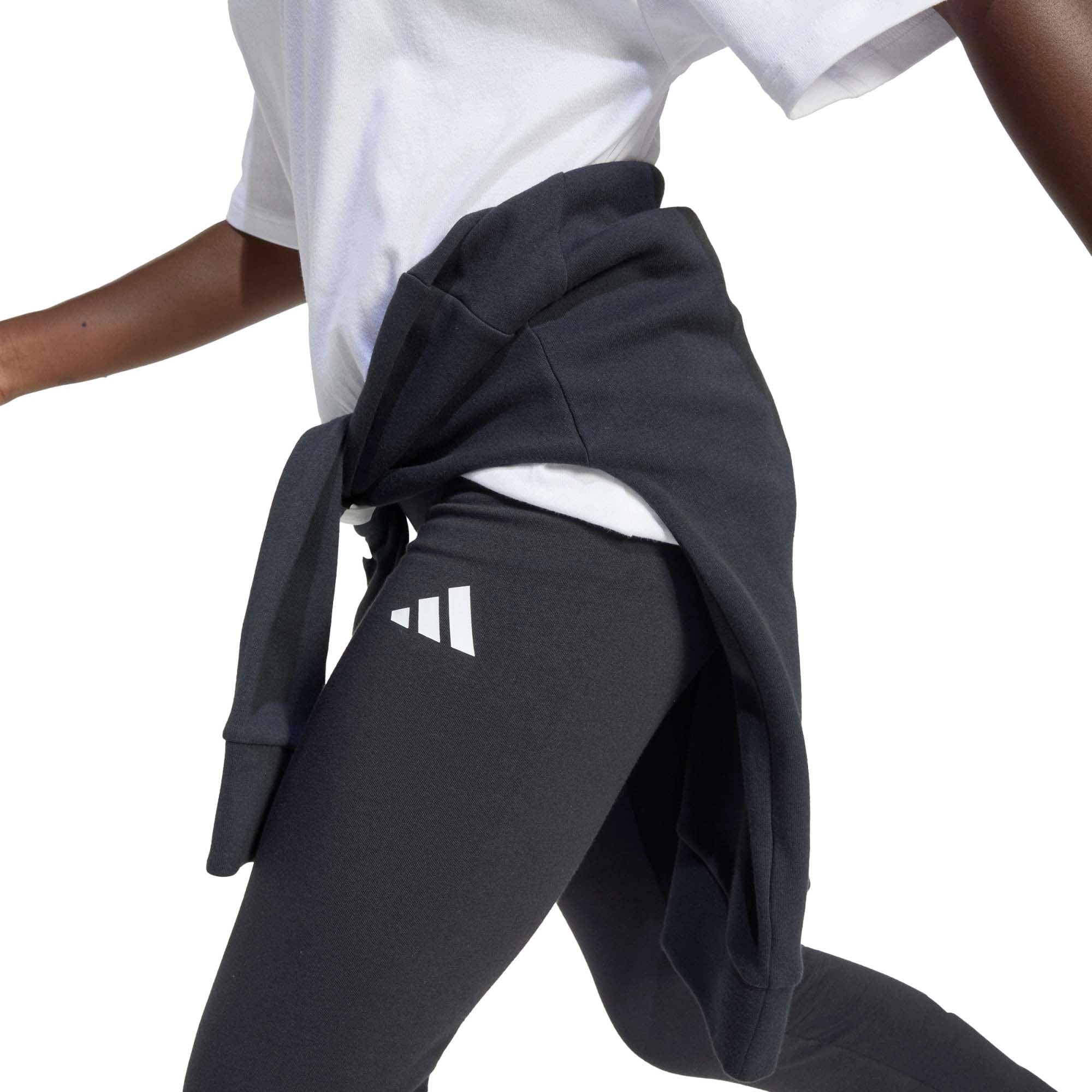 JG_FI_3S_LEG_JC7567_BLACKWH_Image_4