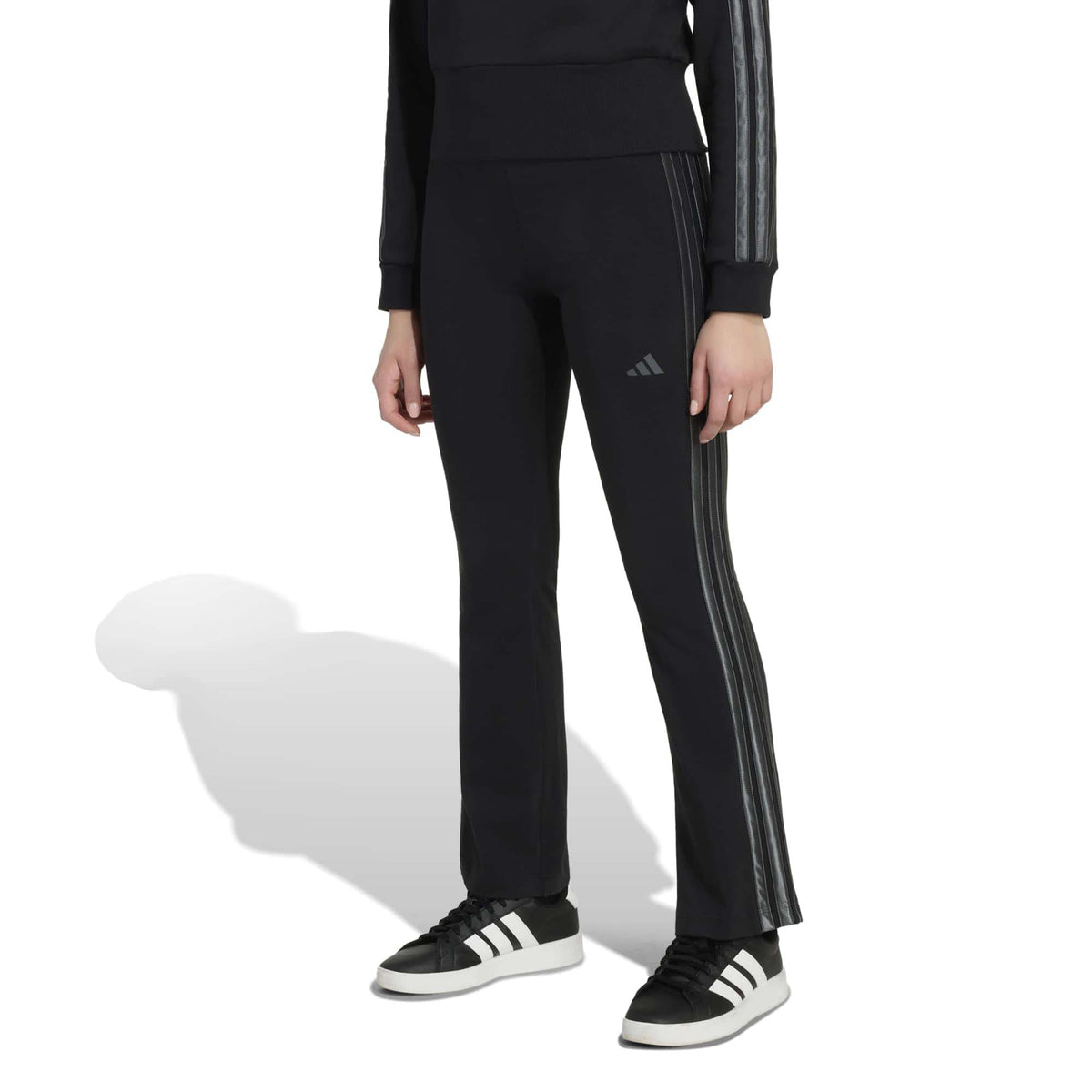 JG_SATIN_FL_LEG_KZ5124_BLACKGR_Image_2