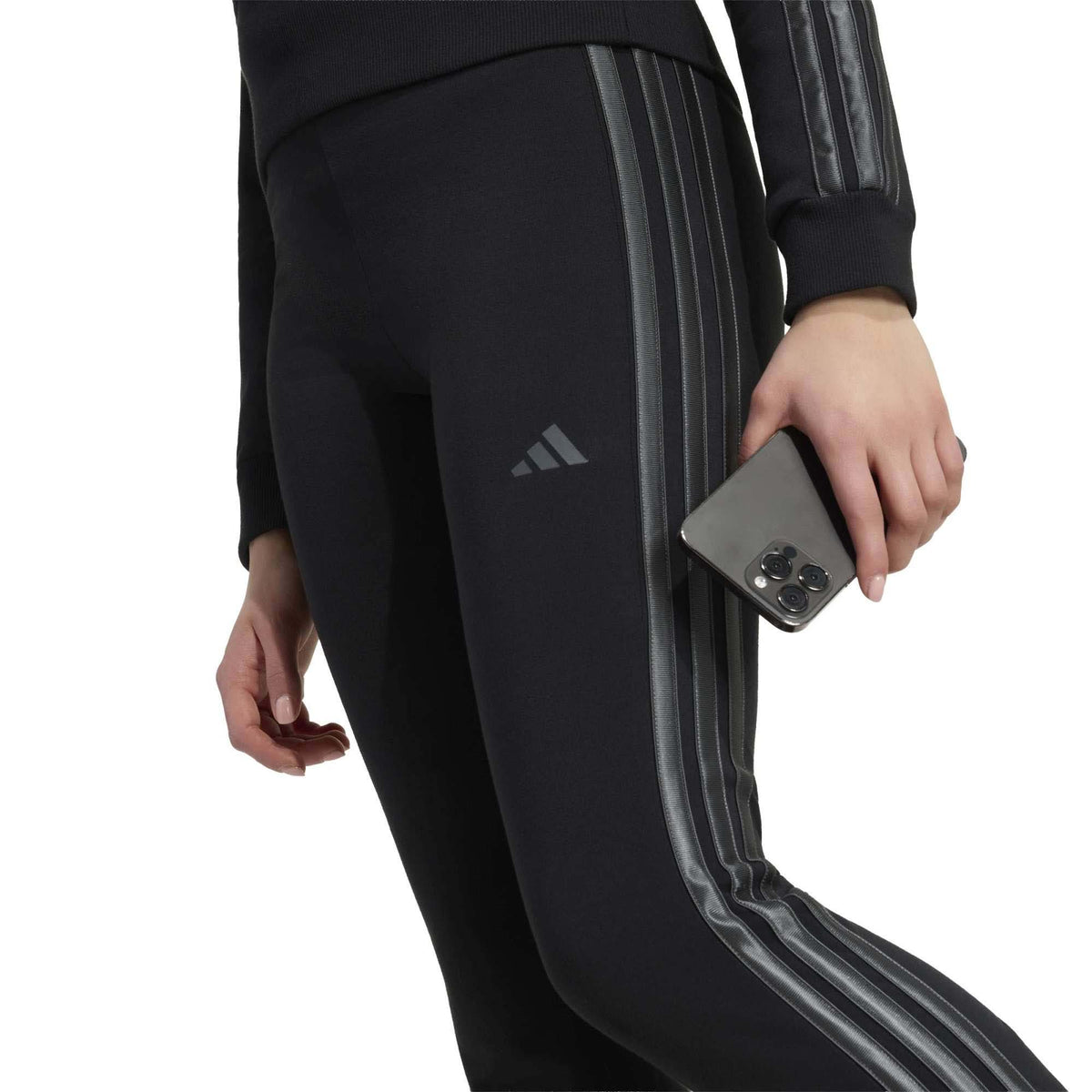 JG_SATIN_FL_LEG_KZ5124_BLACKGR_Image_6