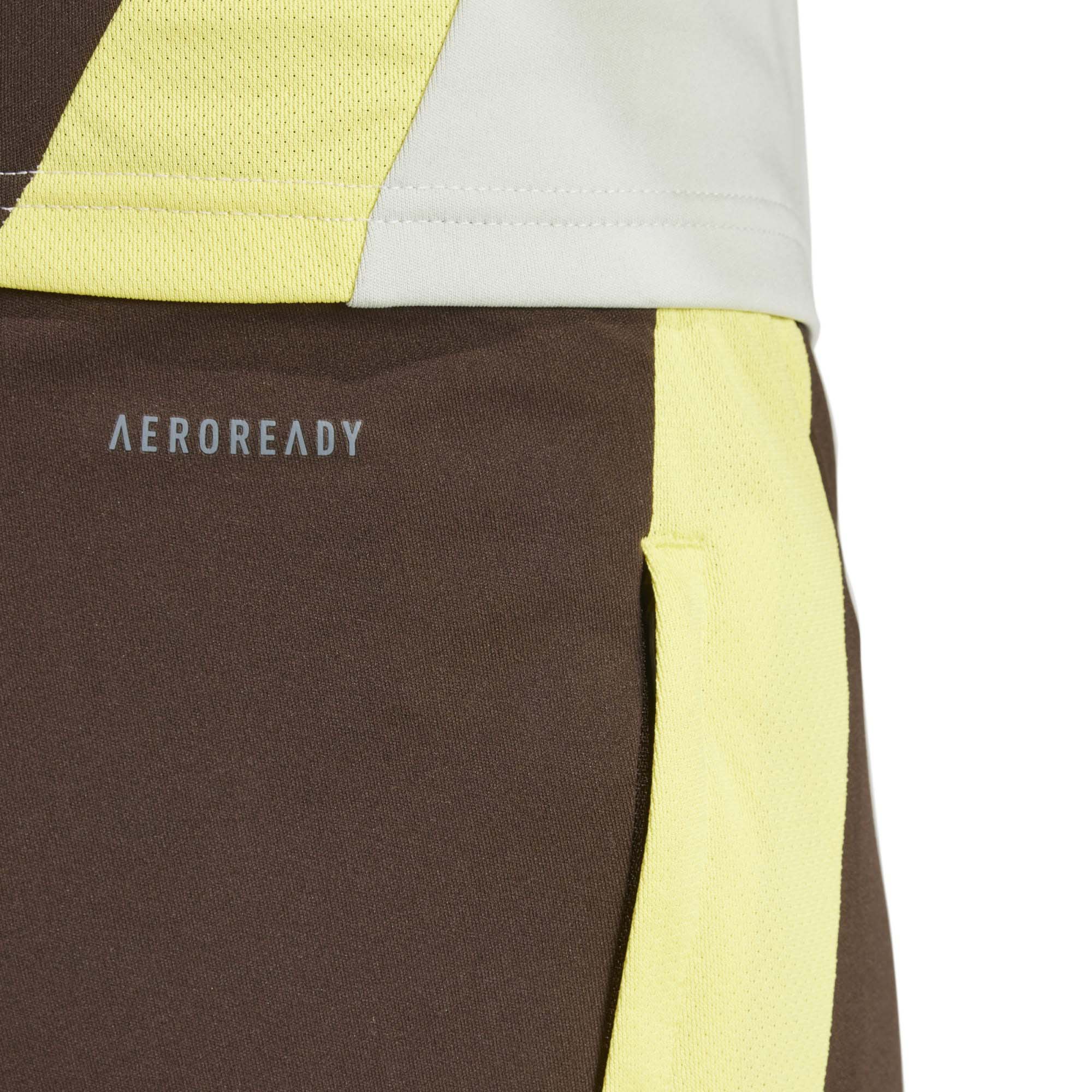 JUVE_EU_TR_PNT_JJ1554_DBROWN_Image_5