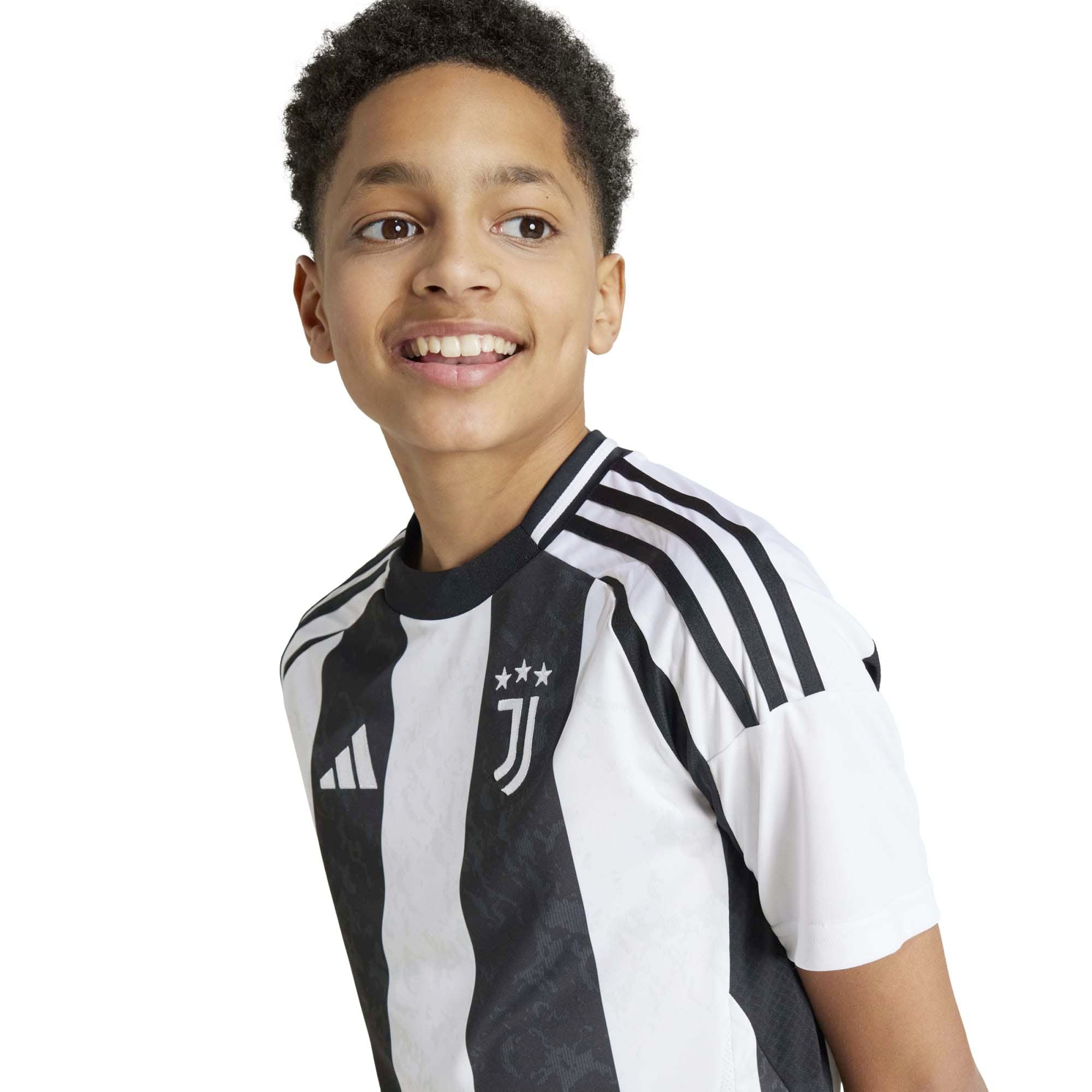 JUVE_H_JSY_Y_IT3552_WHITEBL_Image_4