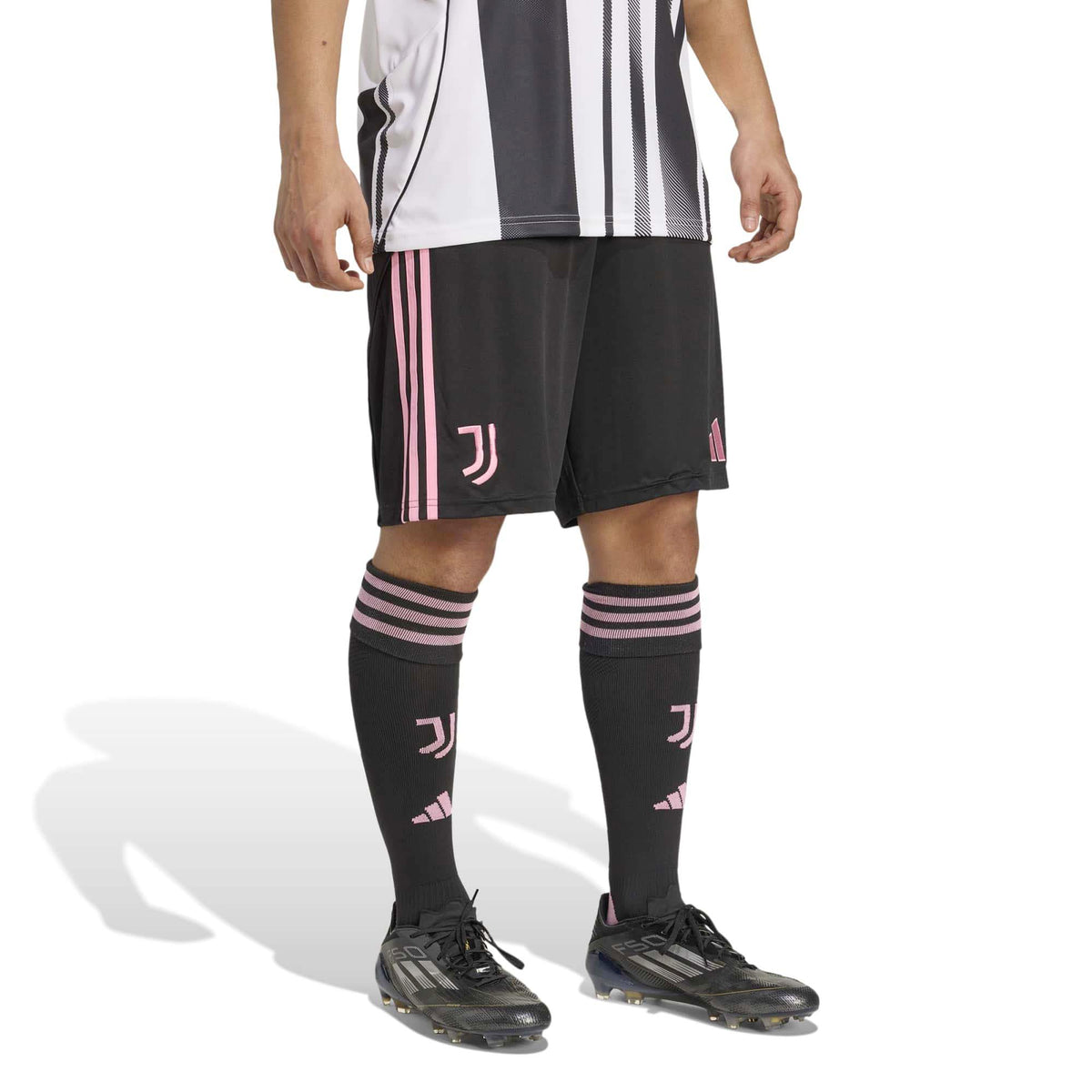 JUVE_H_SHO_JV5830_BLACK_Image_2