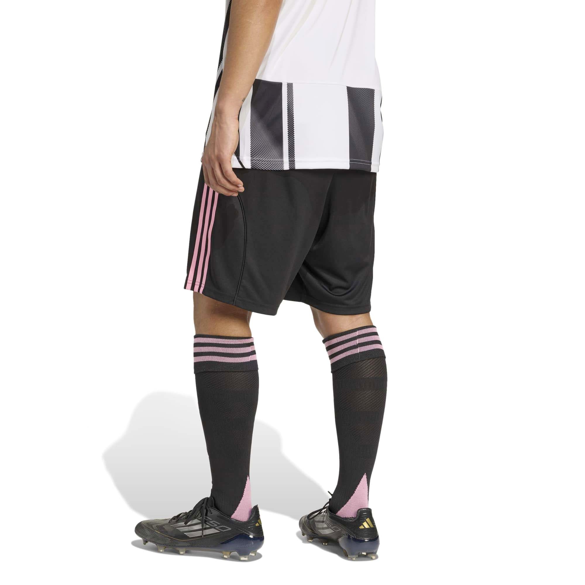 JUVE_H_SHO_JV5830_BLACK_Image_3