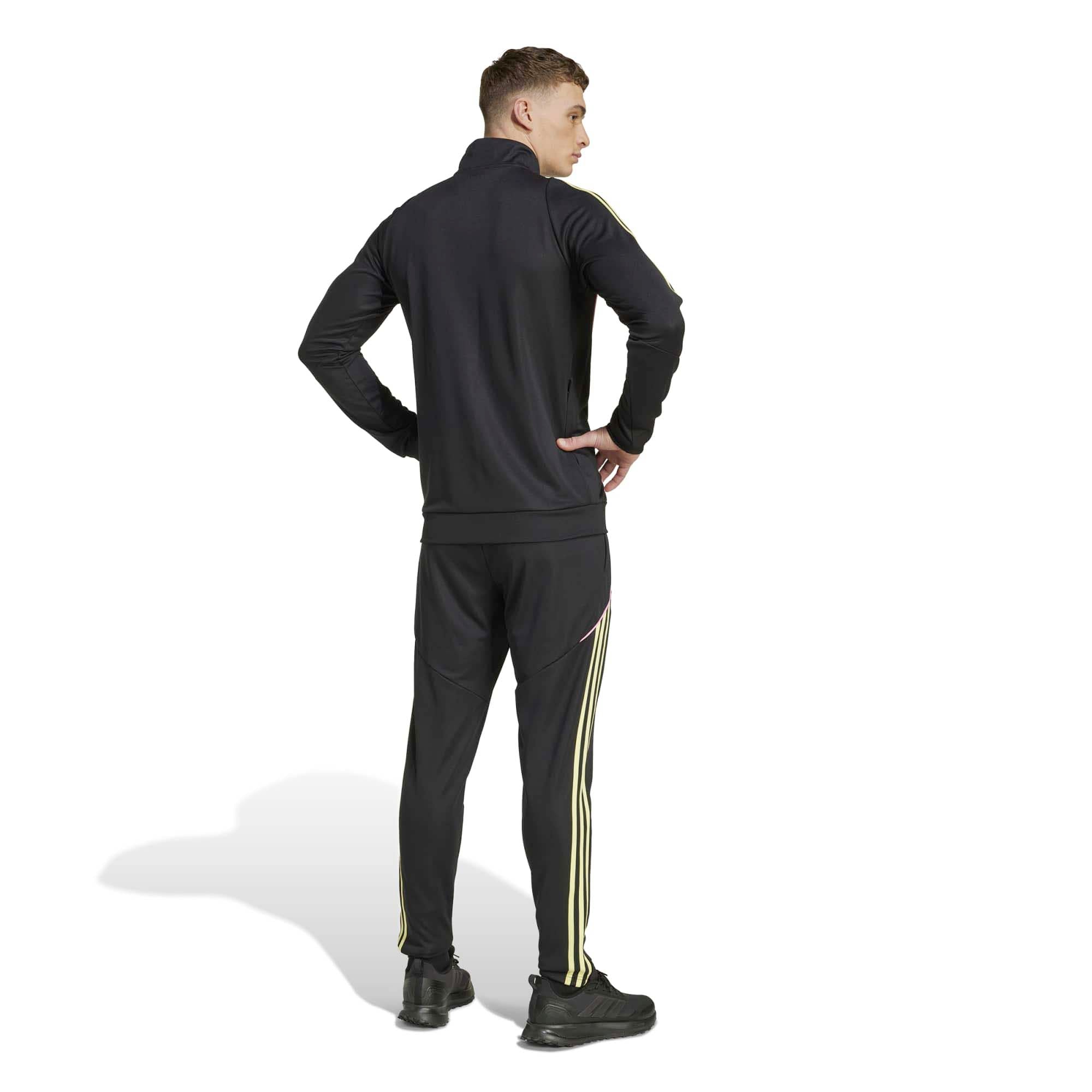 JUVE_TK_SUIT_JN9796_BLACK_Image_3