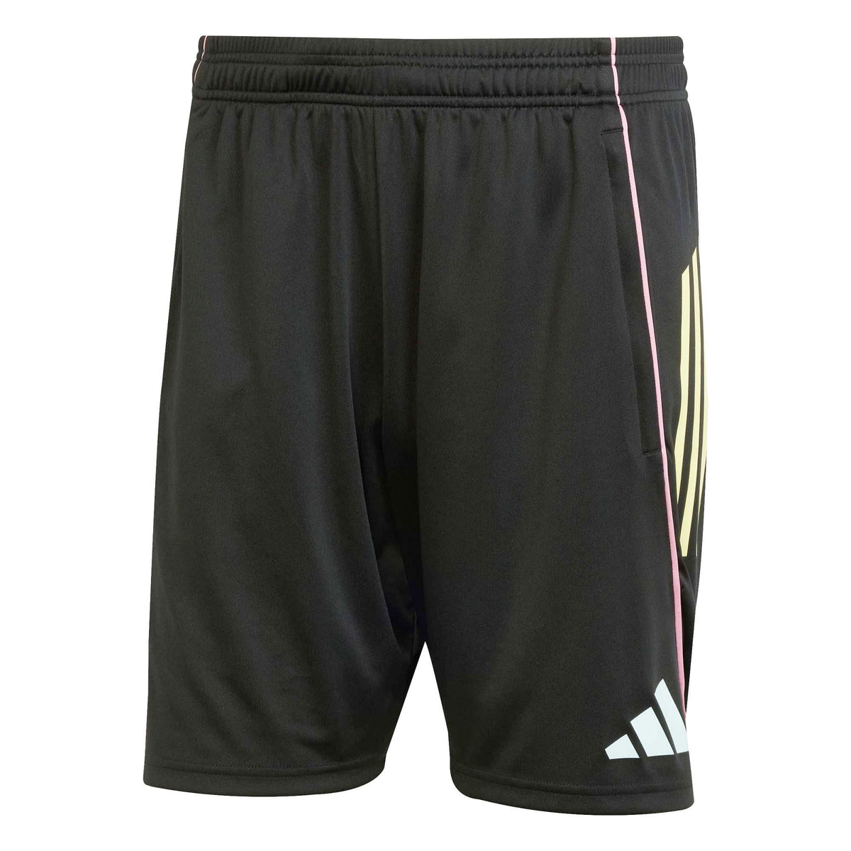 JUVE_TR_SHO_JN7457_BLACK_Image_1
