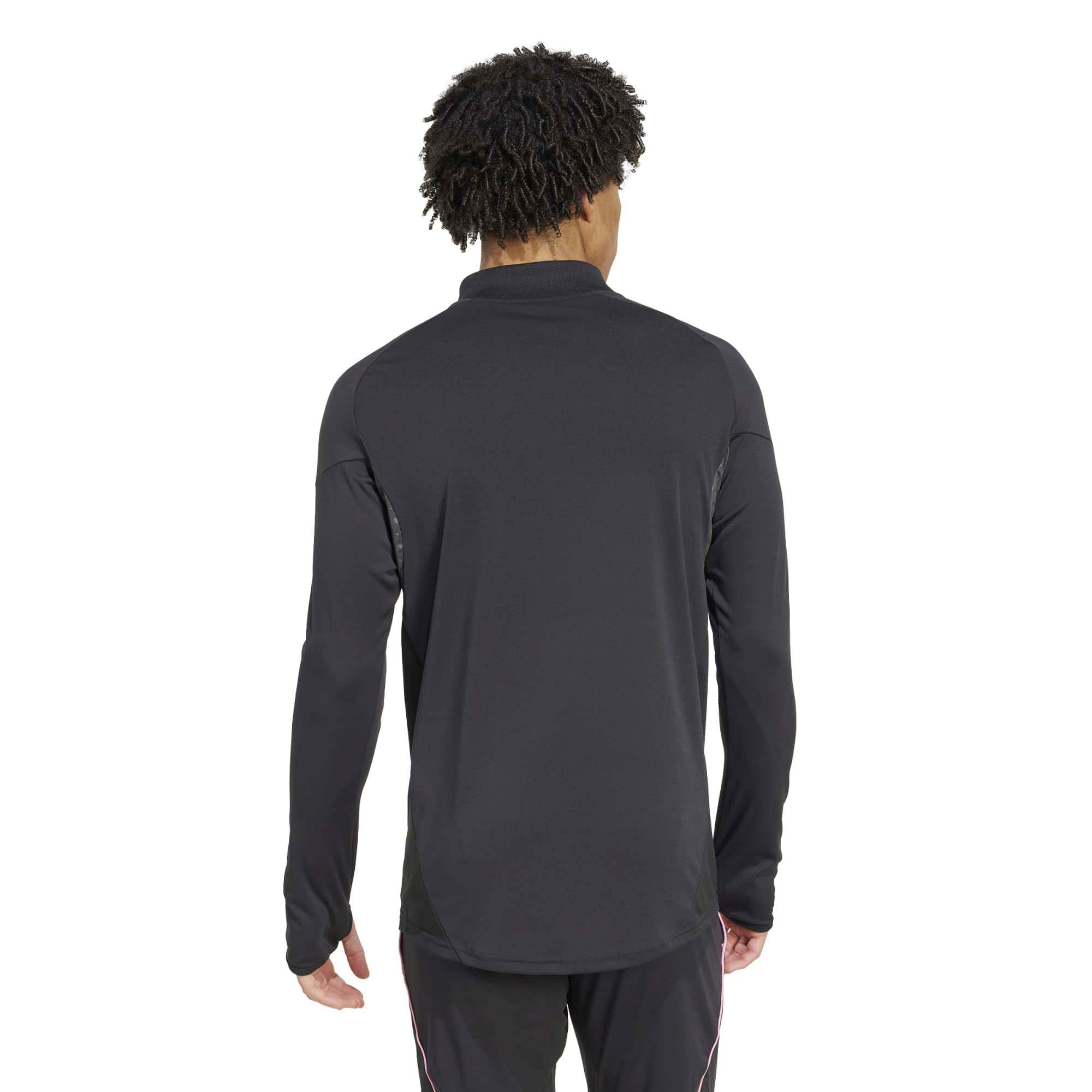 JUVE_TR_TOP_JN7453_BLACK_Image_3