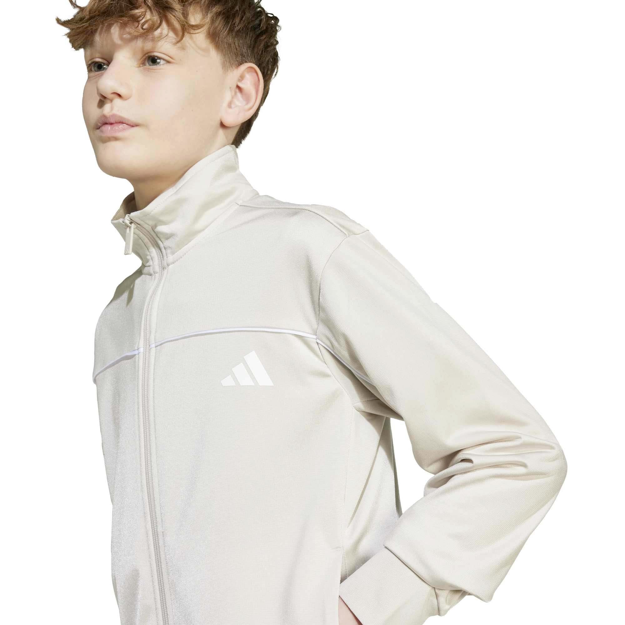 J_CP_TR_TS_KB9881_WONALUW_Image_4