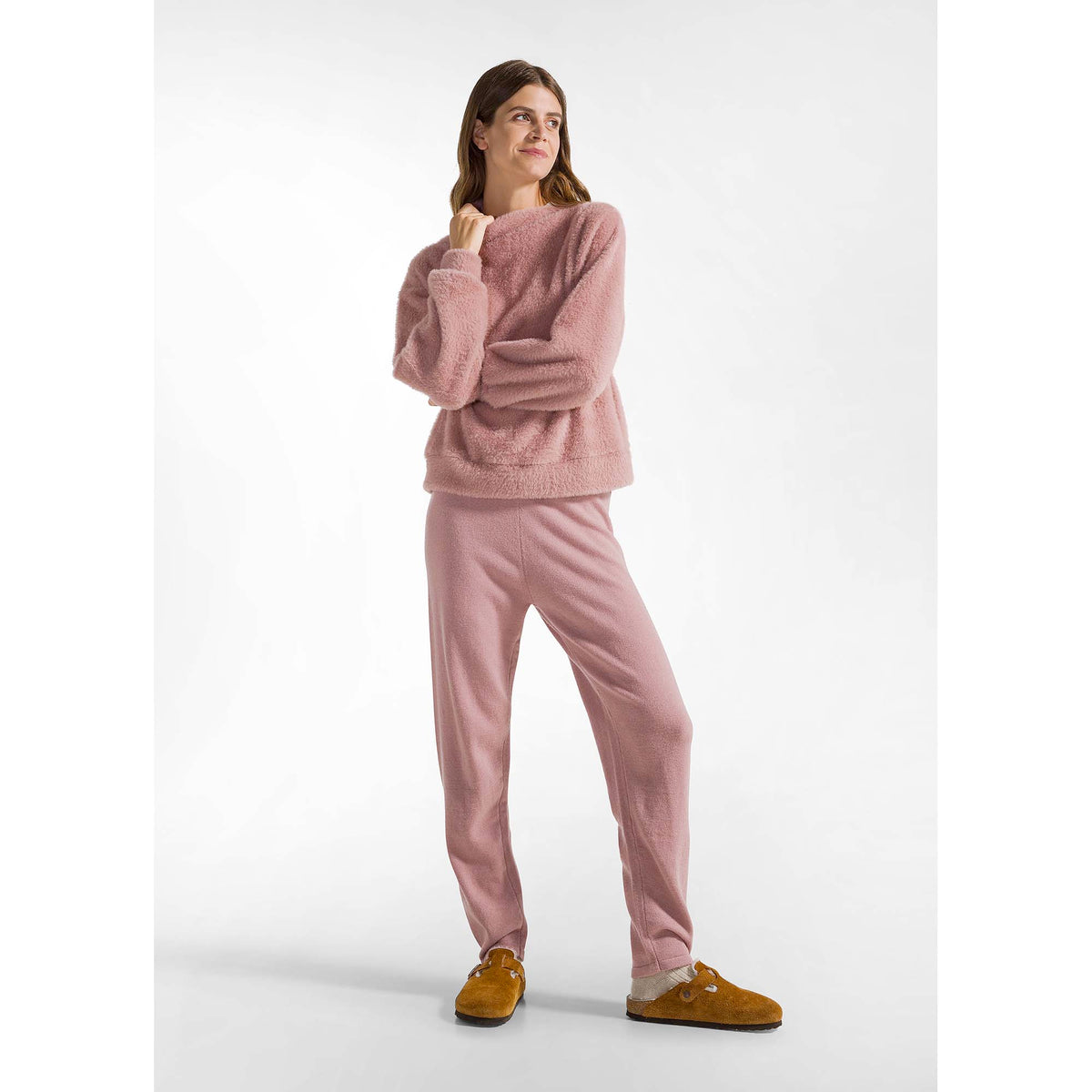 KNITTED_CARROT_PANTS_A00725_26310_Image_2