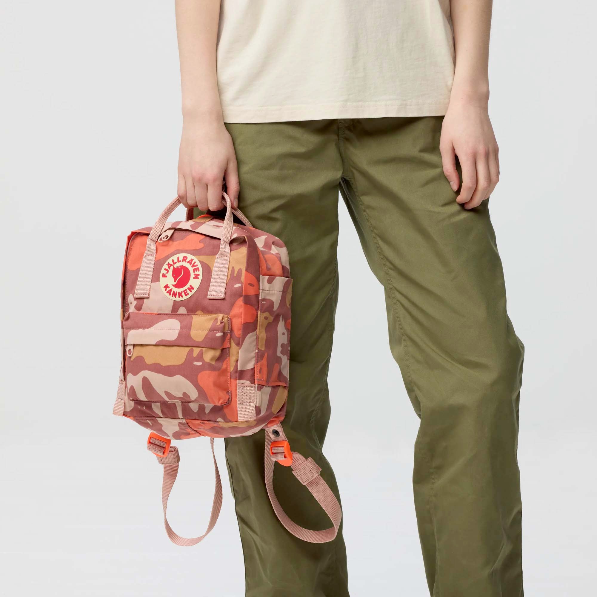 KNKEN_GRAPHICS_MINI_F23200357_302-986_Image_5