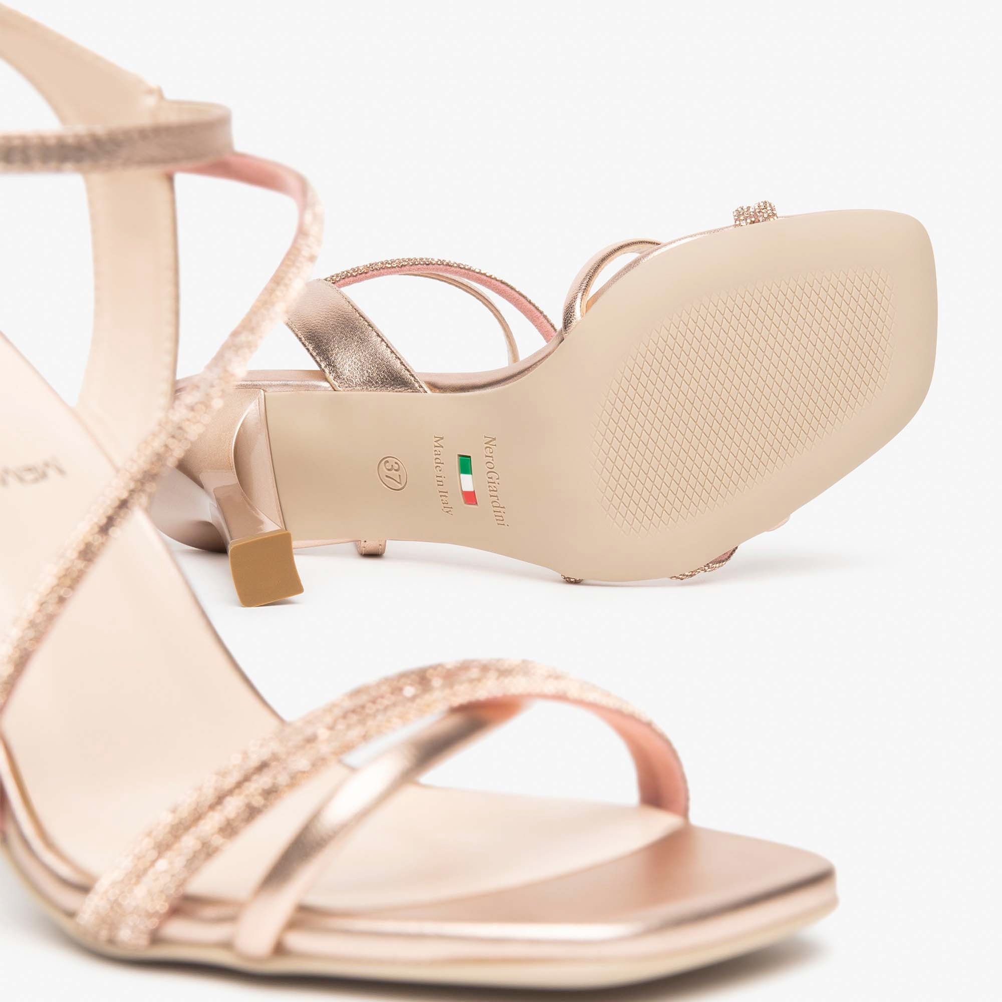 LAMINATO_TPU_GRONE_NATURALE_E615673DE_660_Image_4