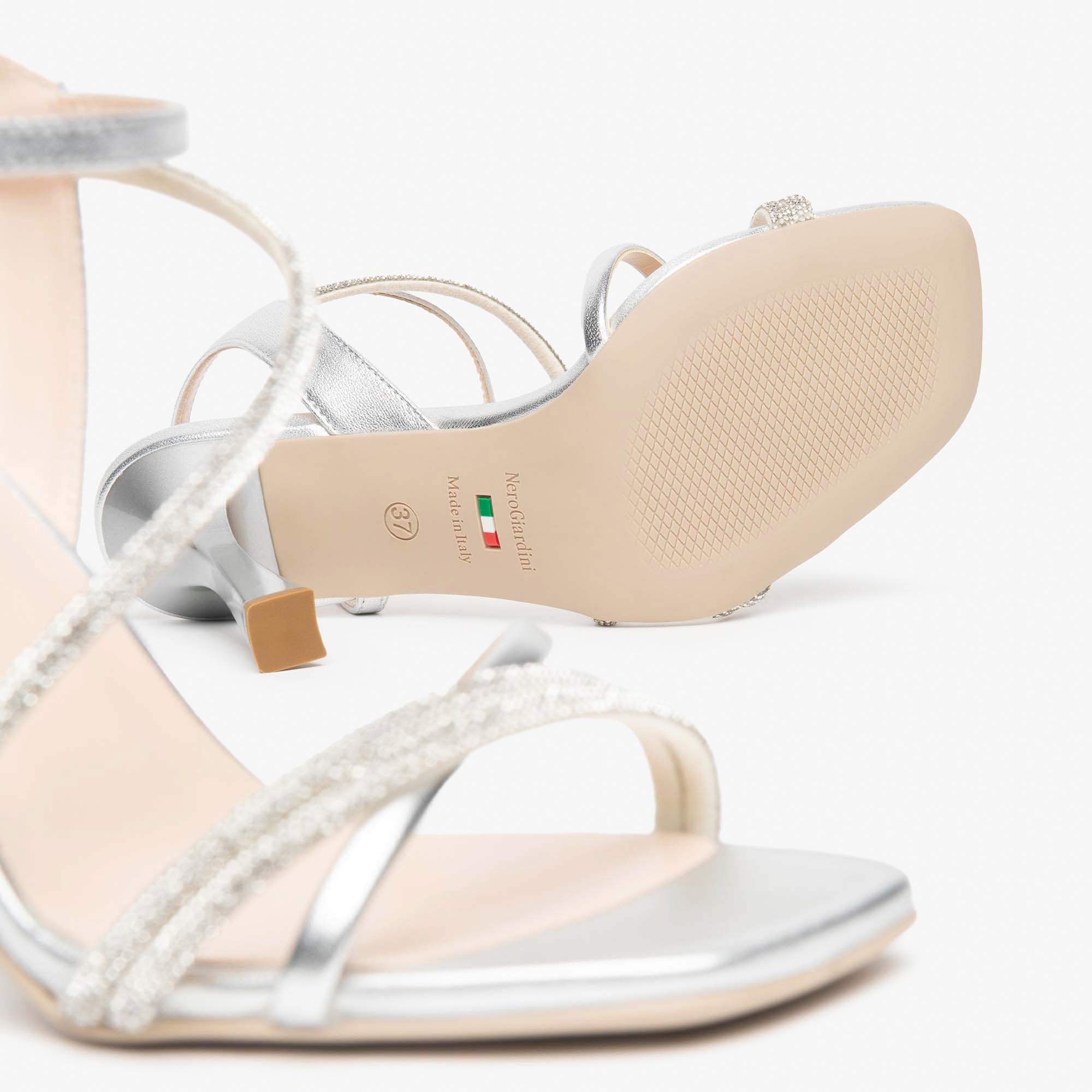 LAMINATO_TPU_GRONE_NATURALE_E615673DE_700_Image_4