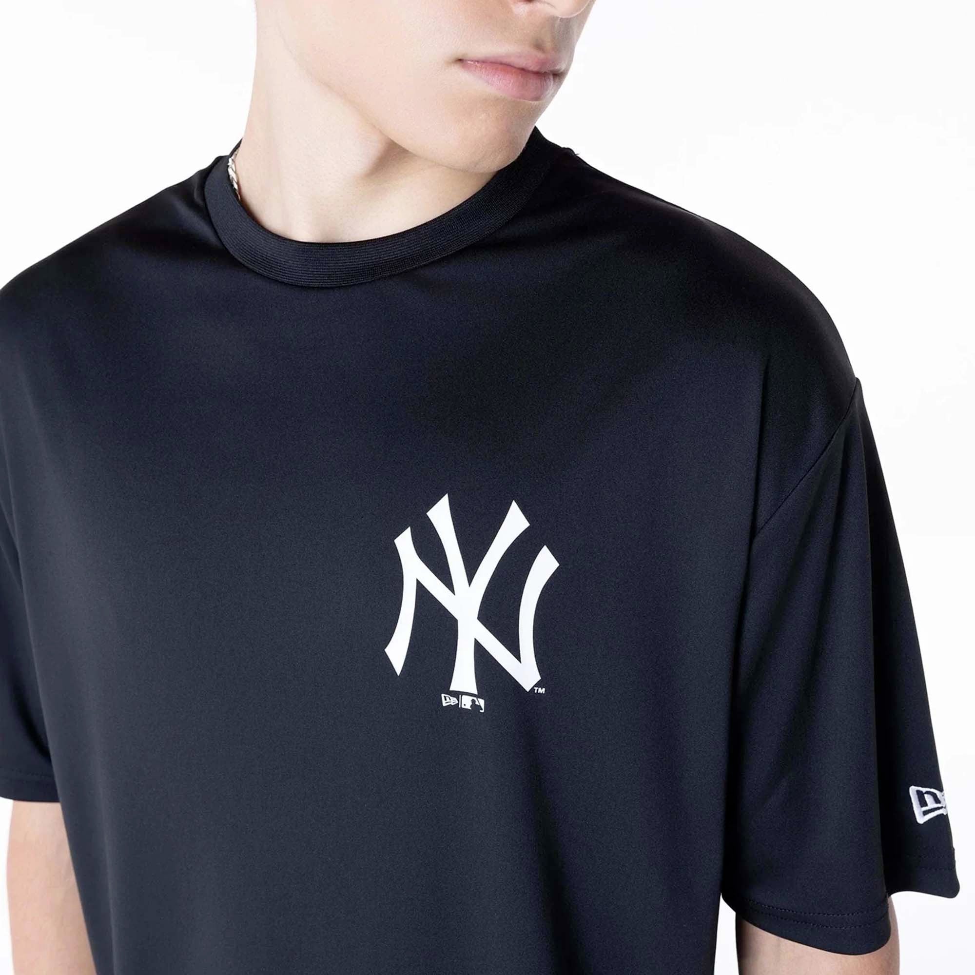 LEAGUE_ESSENTIALS_TEE_NEYYAN_BLK_60596365_001_Image_3