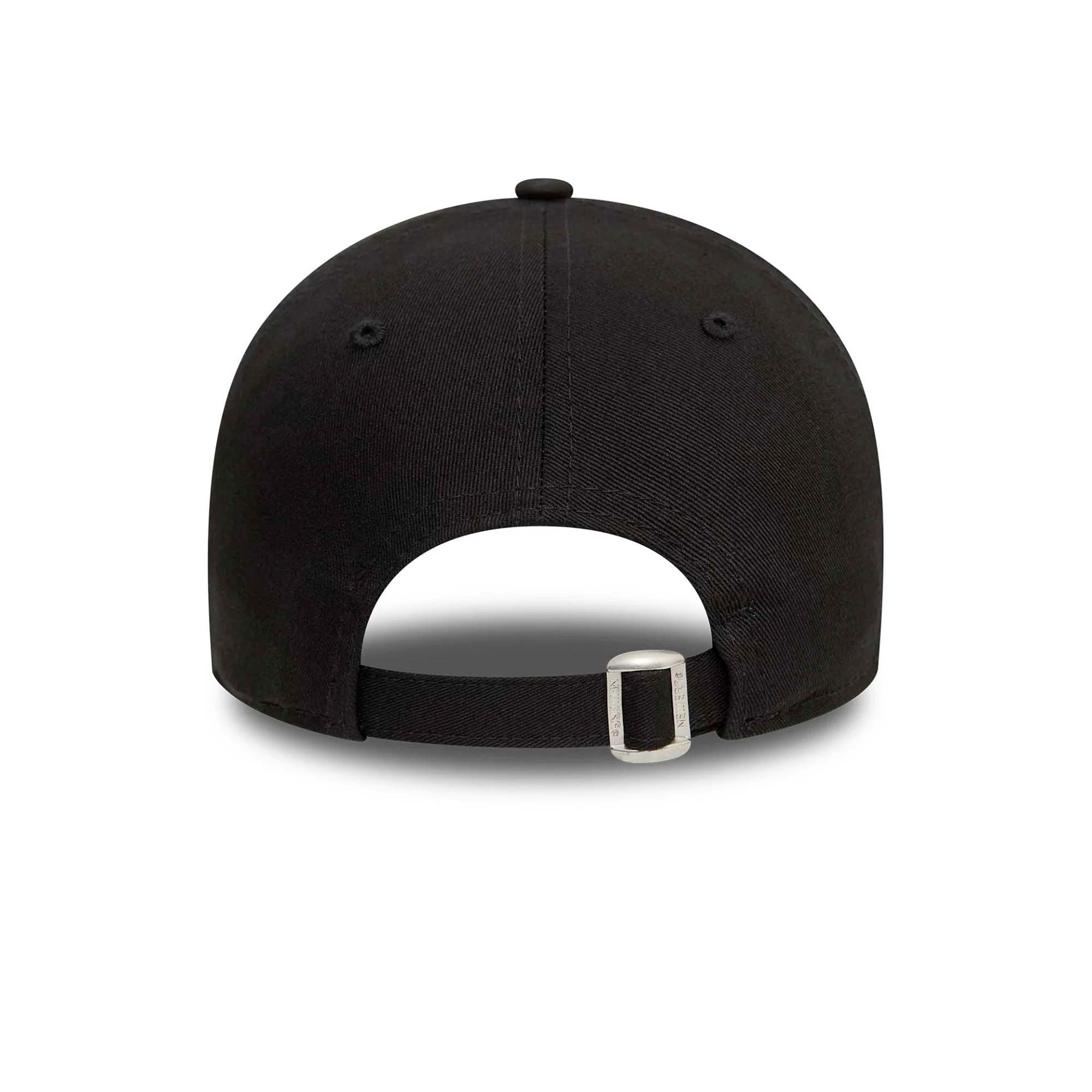 LEAGUE_ESS_9TWENTY_NEYYAN_60348852_BLKWHI_Image_4