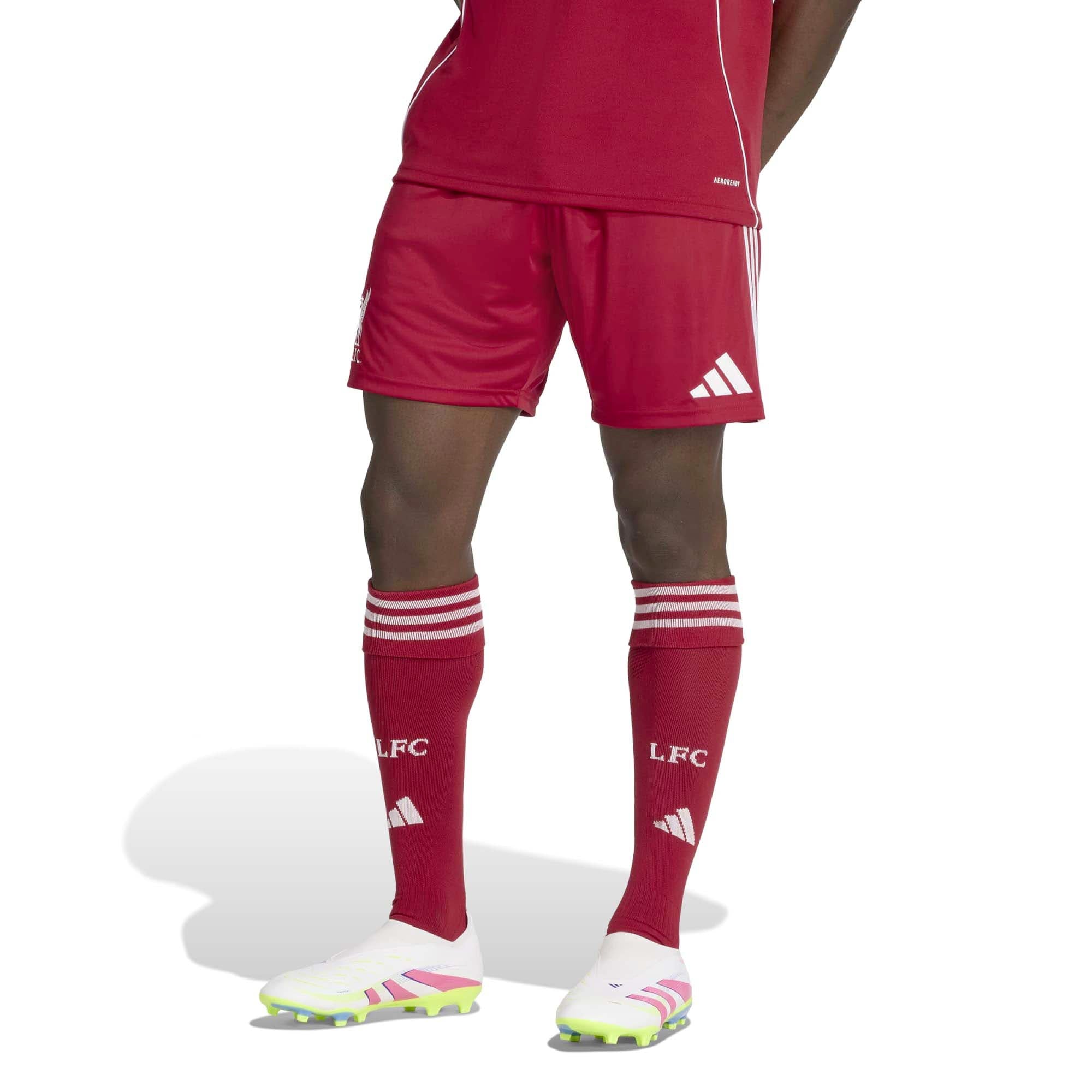 LFC_H_SHO_JV6425_STRRED_Image_2
