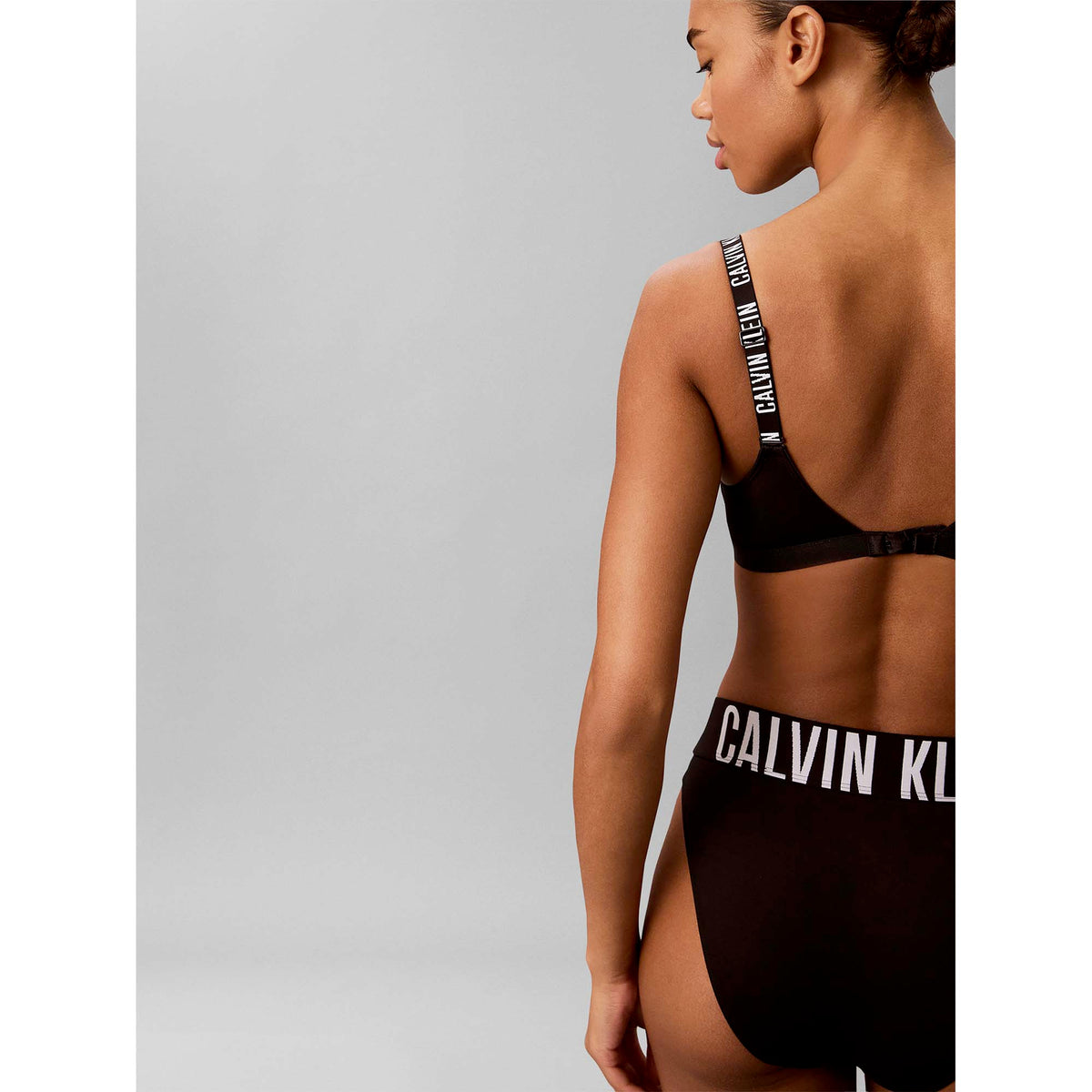 LGHTLY_LINED_BRALETTE_LV00QF8754_UB1_Image_6