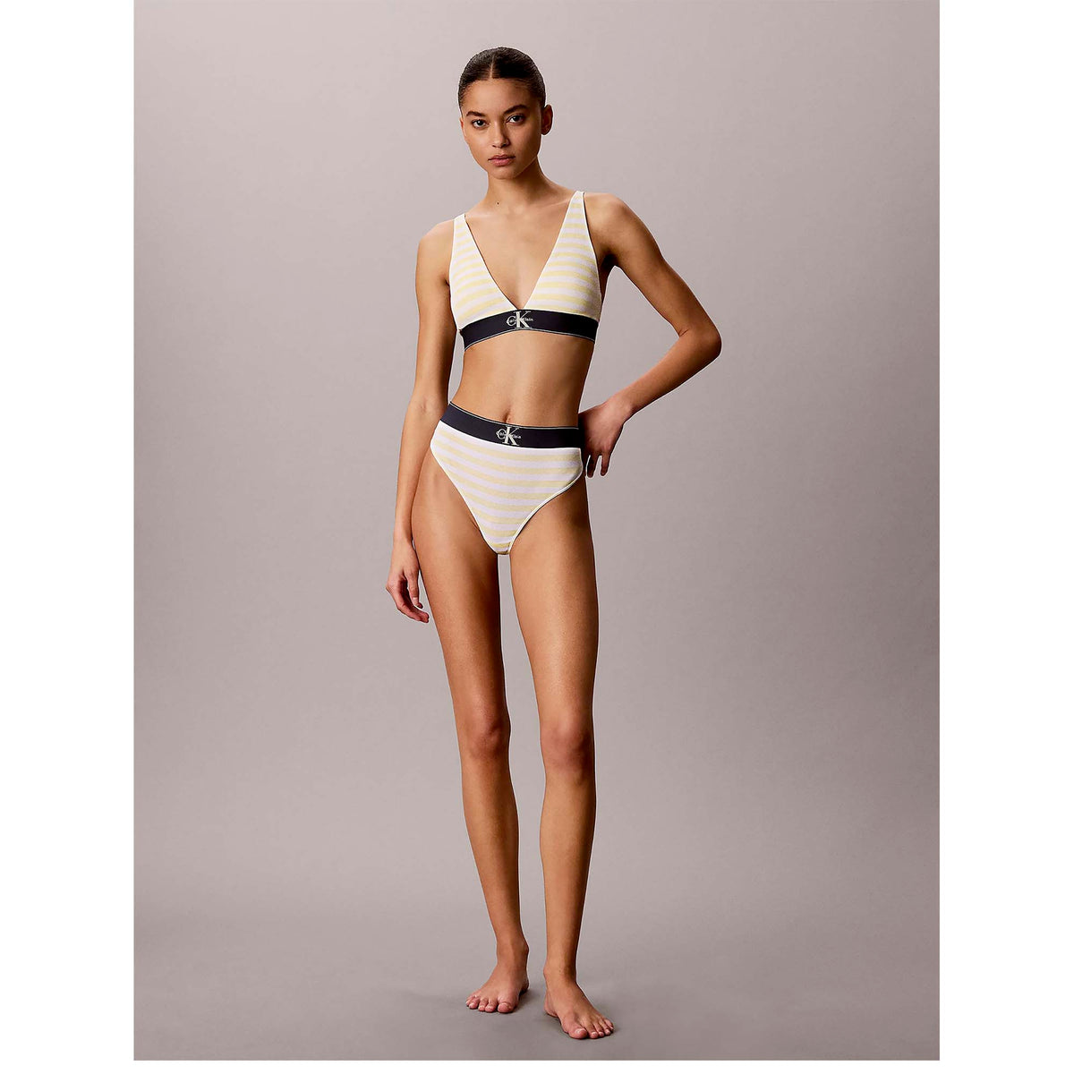 LIGHTLY_LINED_TRIANGLE_LV00QF8703_6WC_Image_6
