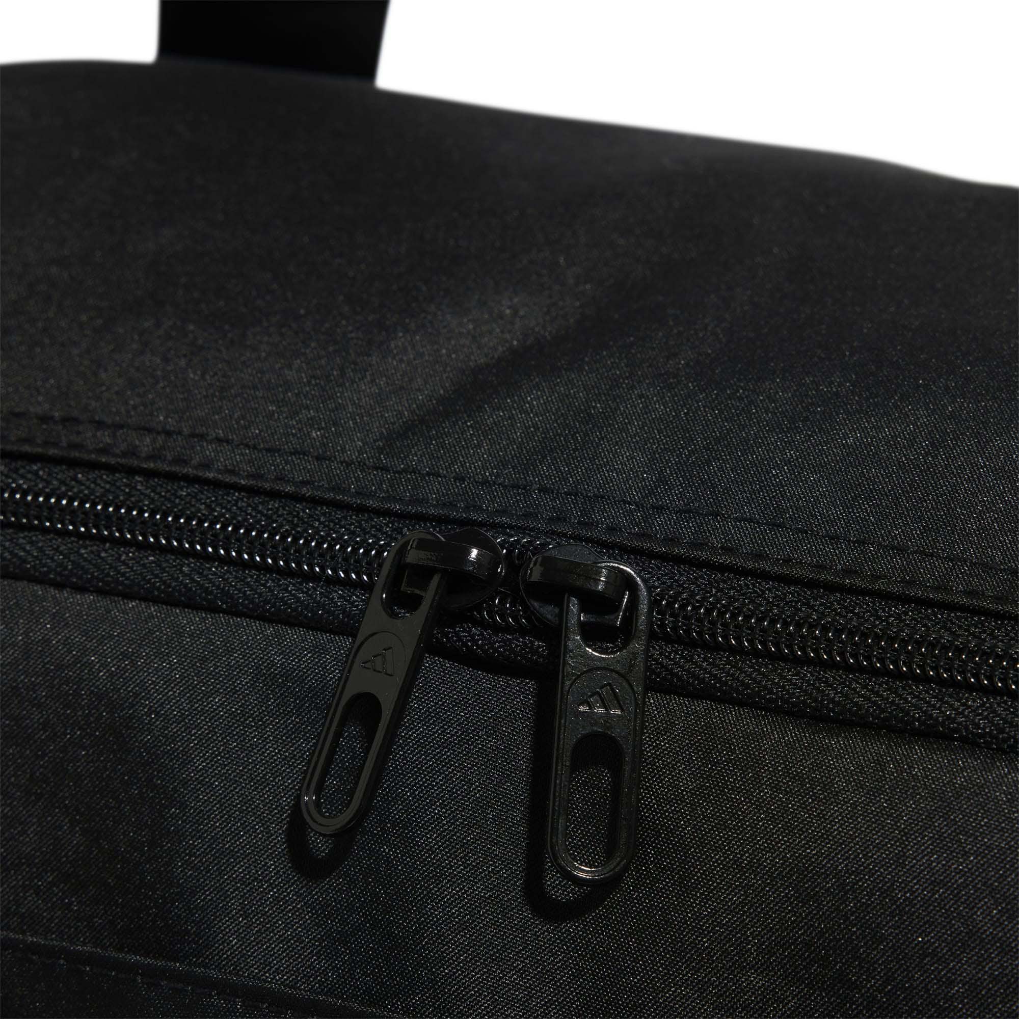 LINEAR_DUFFEL_S_JE8343_BLACKBL_Image_3