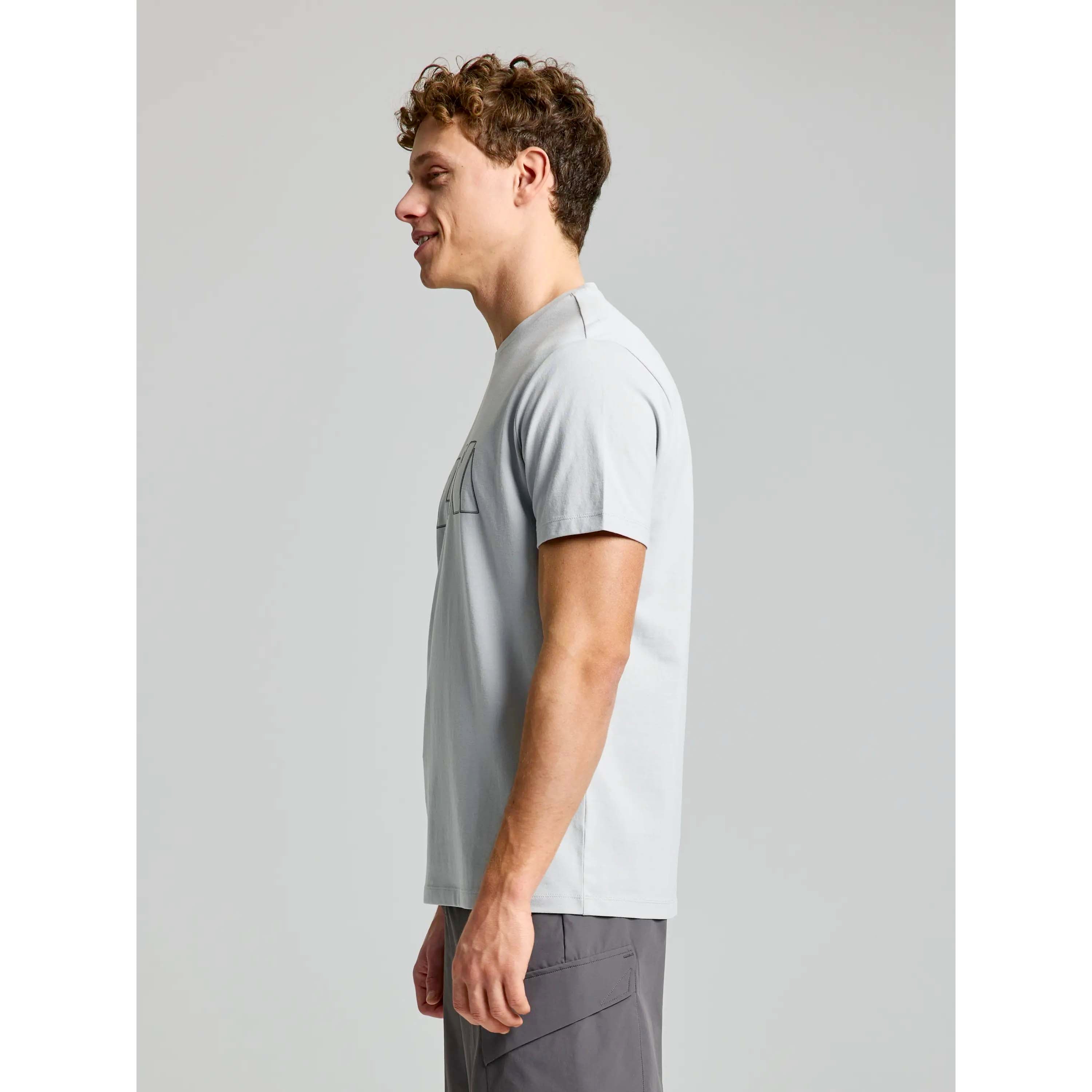 LOGO_T-SHIRT_A112007S00_W04_Image_4