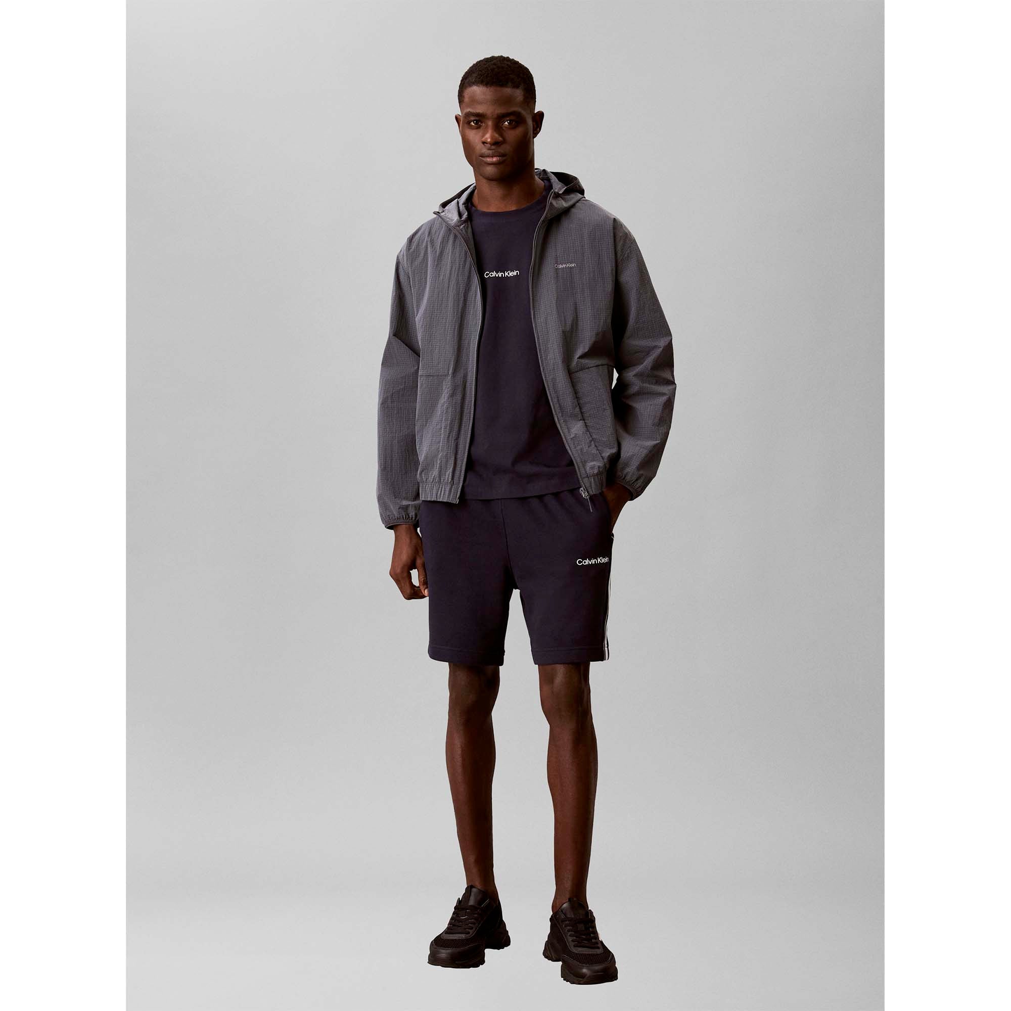 LOGO_TAPE_TERRY_SHOR_LVGMS6S801_0PP_Image_4