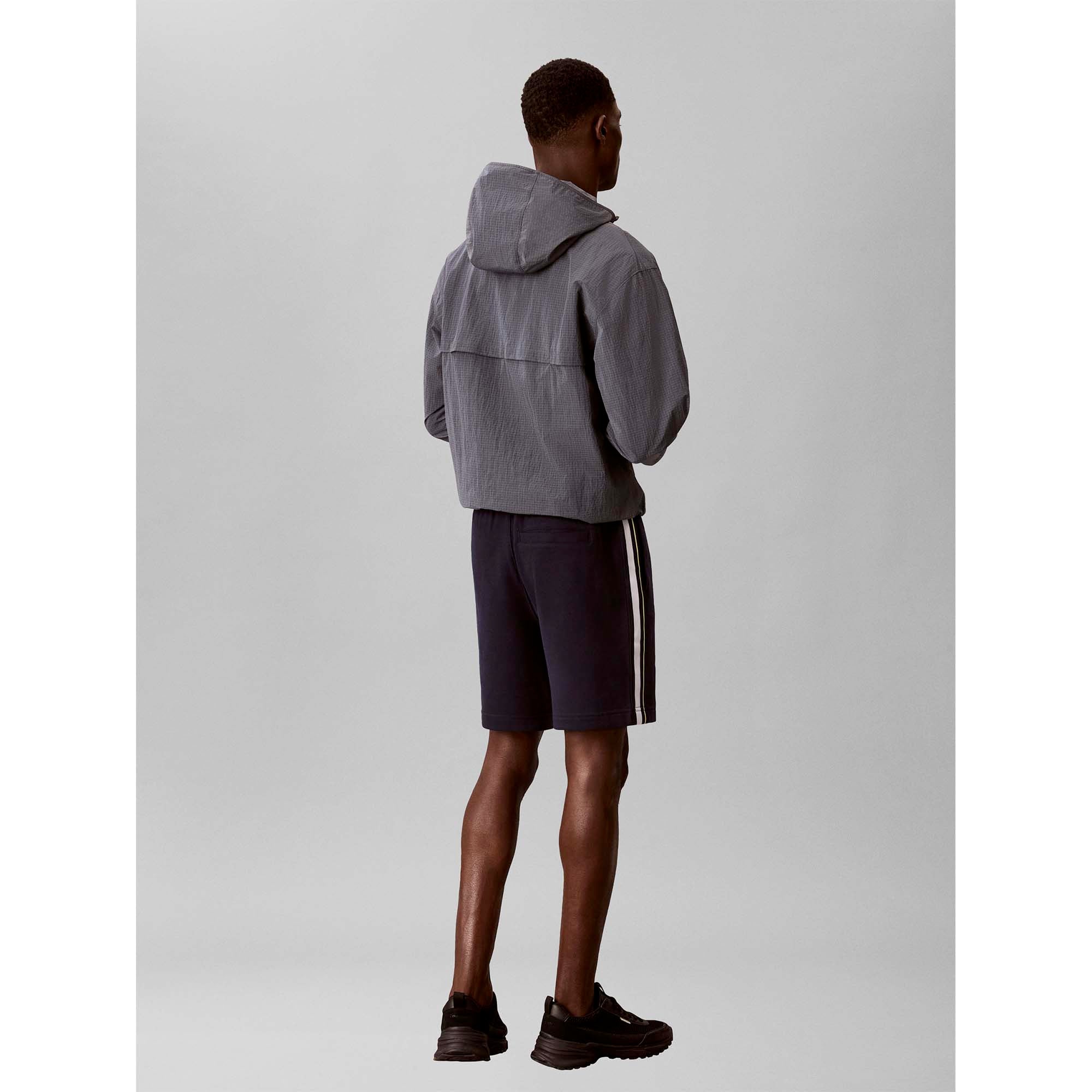 LOGO_TAPE_TERRY_SHOR_LVGMS6S801_0PP_Image_5