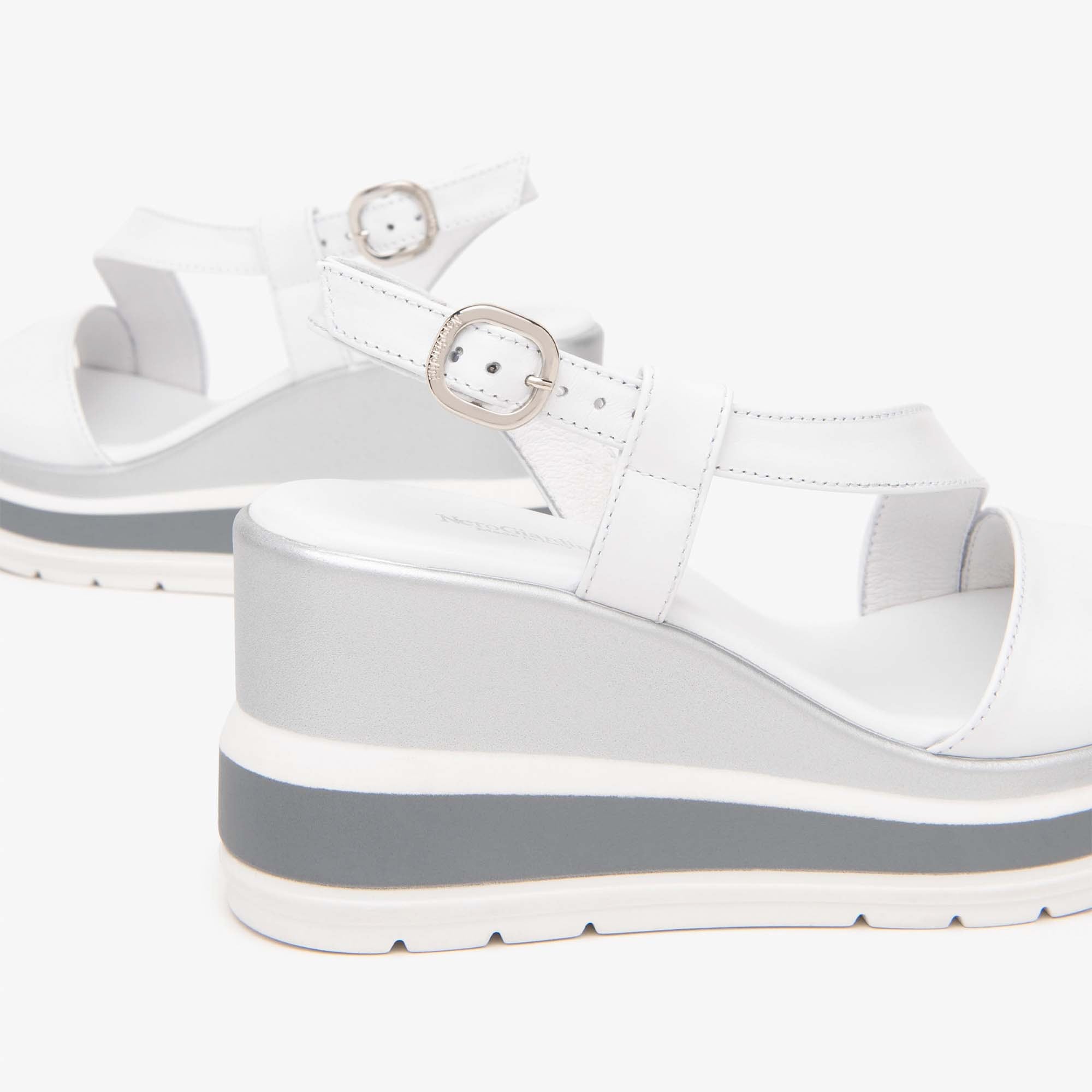 LOIRA_POLIUSSITA_42695_BI_E513520D_707_Image_4