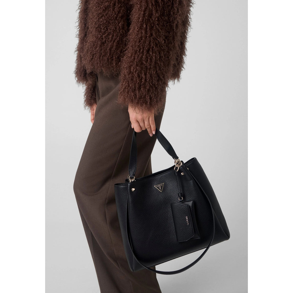 LORELLA_GIRLFRIEND_TOTE_HWBG2306230_BLA_Image_3