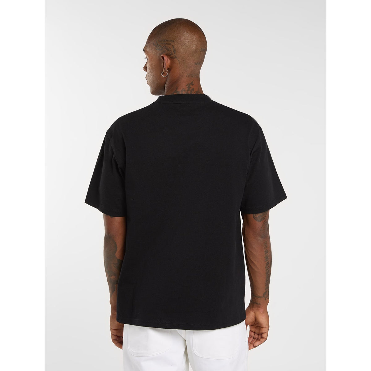 LORETTO_SS_TEE_DK0A89EN_BLK_Image_3