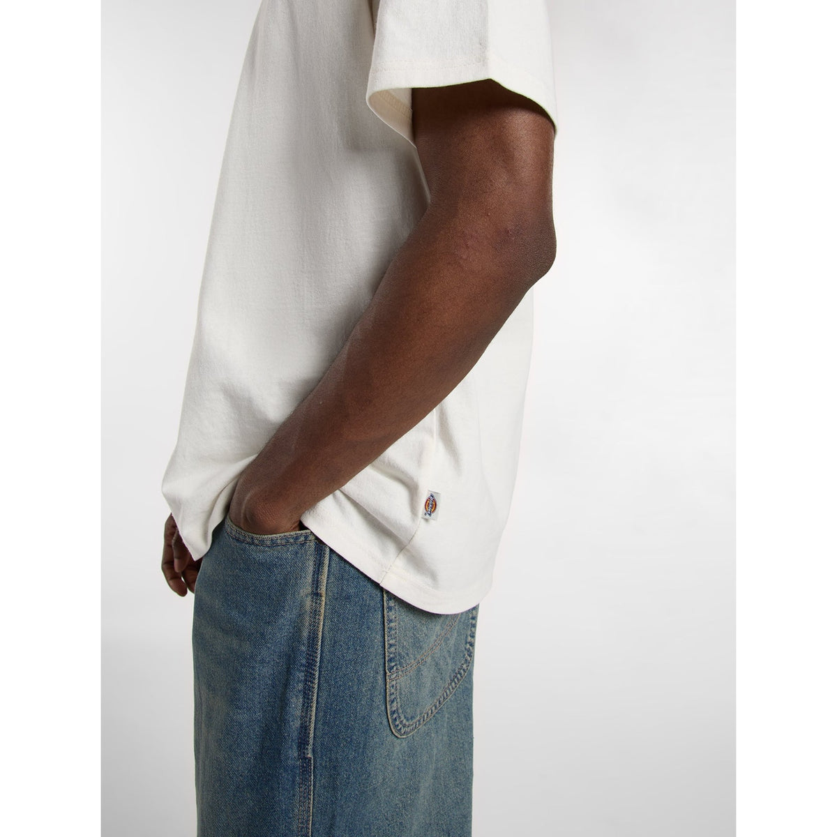 LORETTO_SS_TEE_DK0A89EN_ECR_Image_5