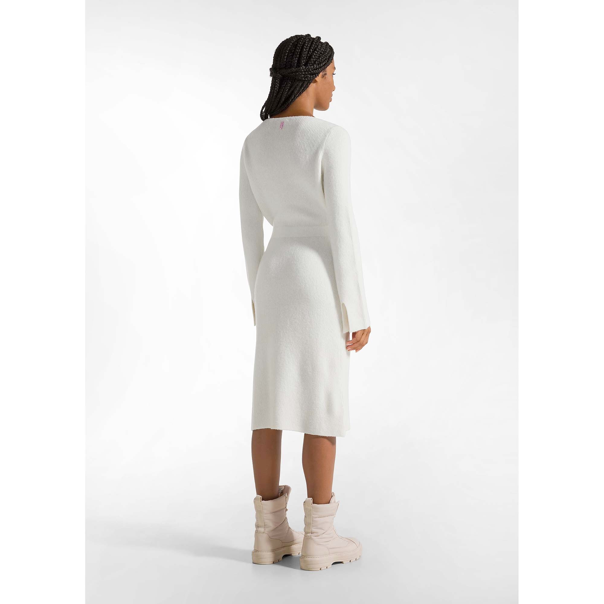 LOUNGE_KNITTED_LONG_DRESS_D12219_18001_Image_4