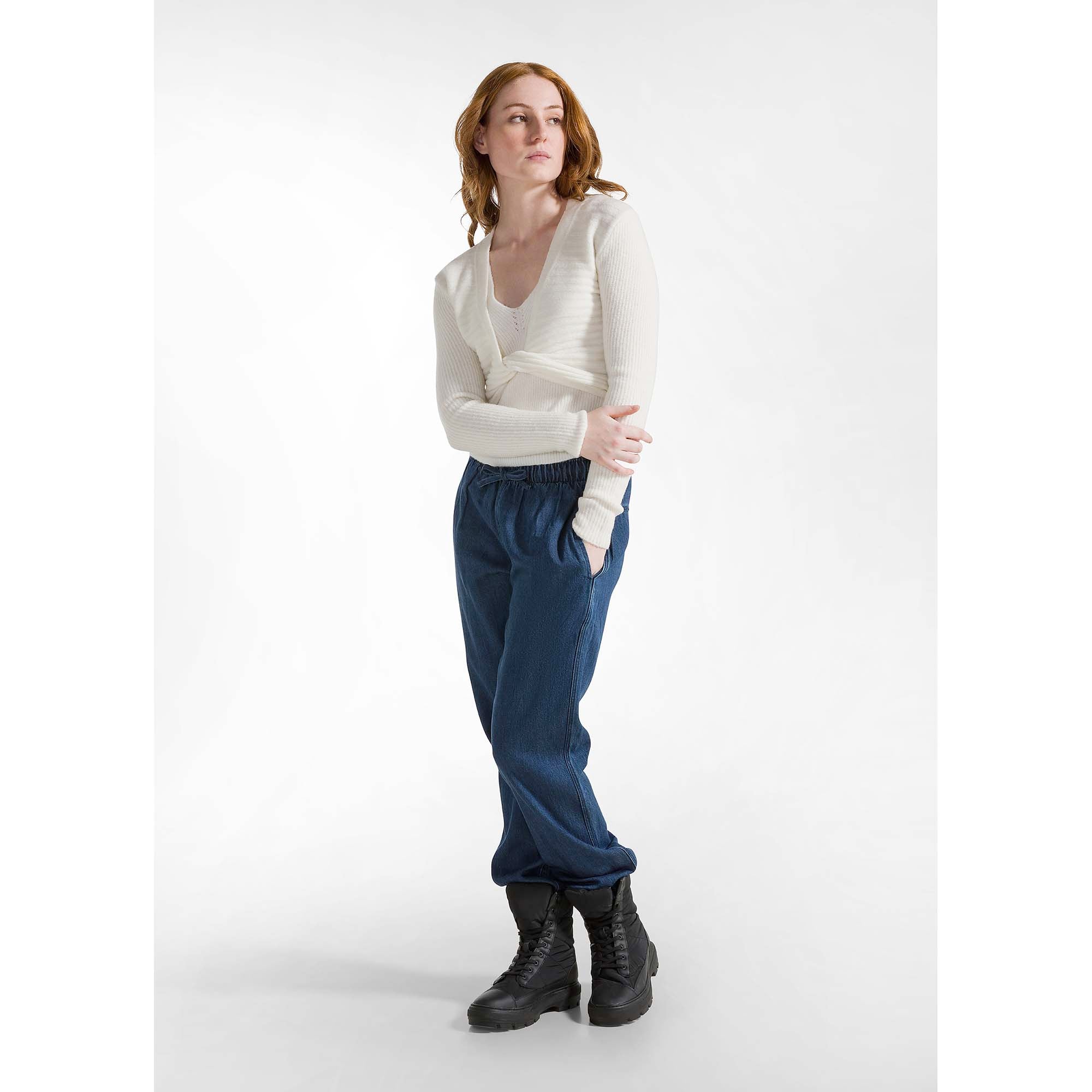 LOUNGE_KNITTED_SLIM_FIT_TOP_D12212_18001_Image_5
