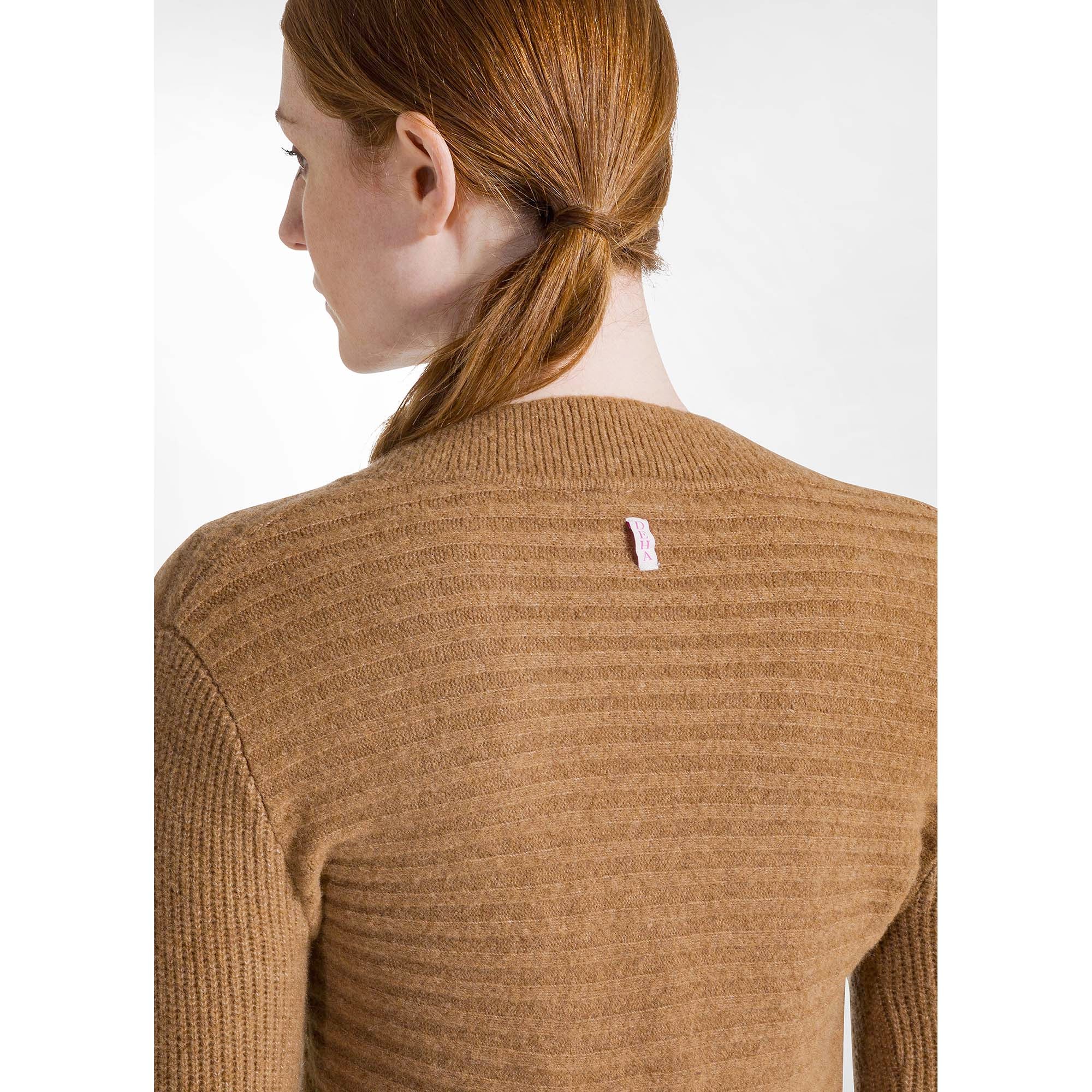 LOUNGE_KNITTED_SLIM_FIT_TOP_D12212_26117_Image_4