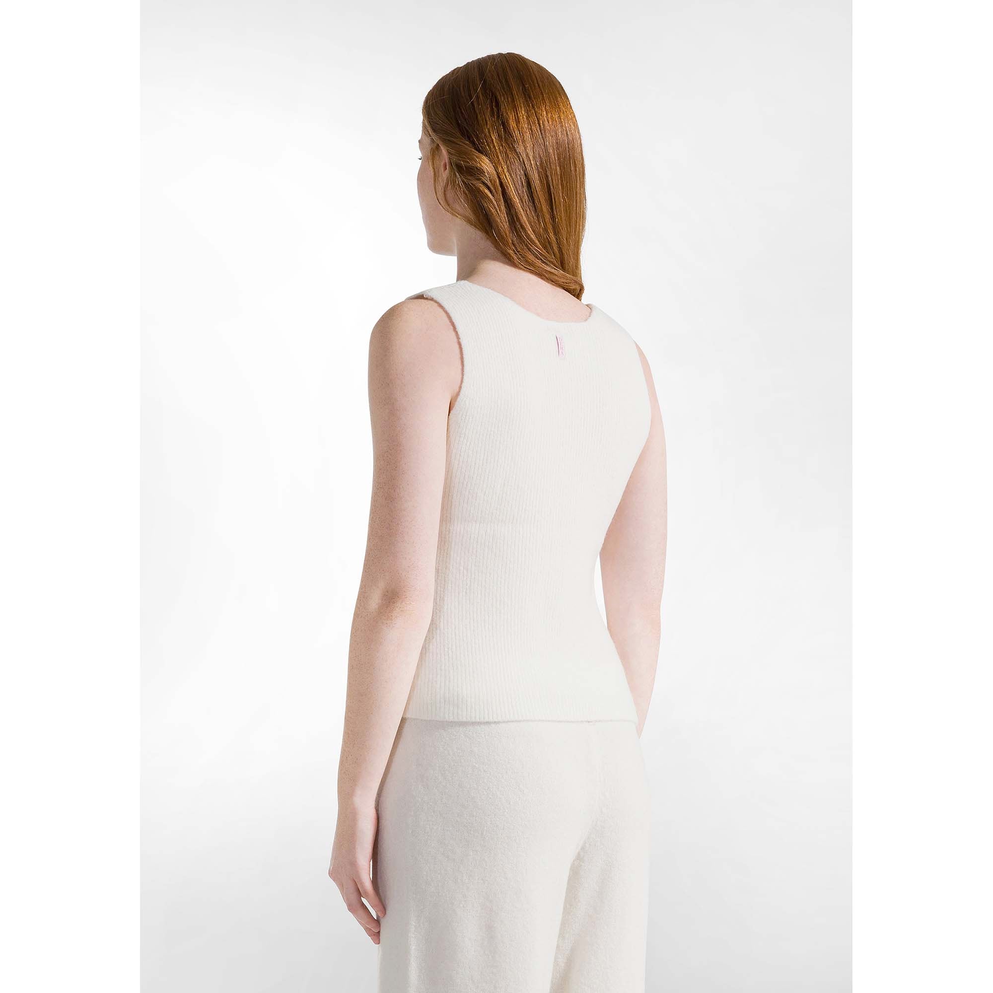 LOUNGE_KNITTED_TOP_D12202_18001_Image_3