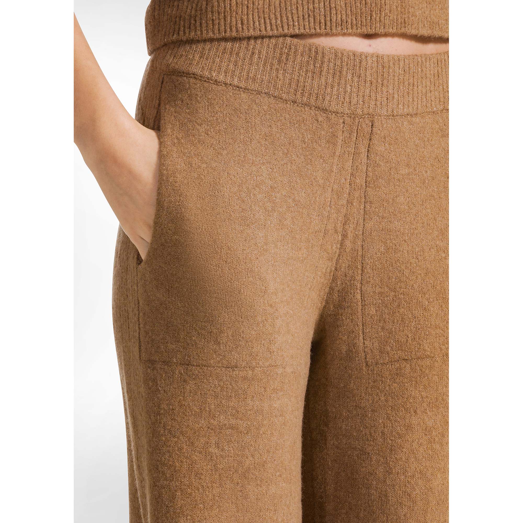 LOUNGE_WIDE_LEG_KNITTED_PANTS_D12218_26117_Image_5