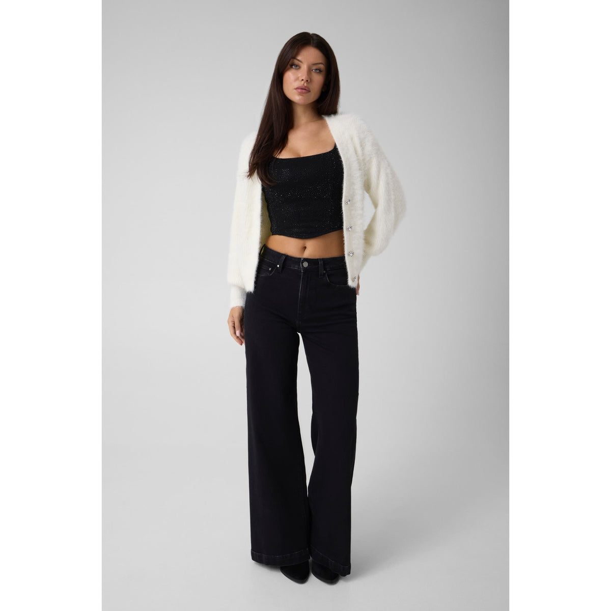 LS_VN_GABRIELLE_CARDI_SWTR_W6BR26Z1408_G012_Image_5