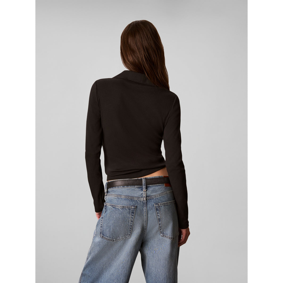 LS_WVN_LABEL_TNECK_H_LV047H203G_UB1_Image_3