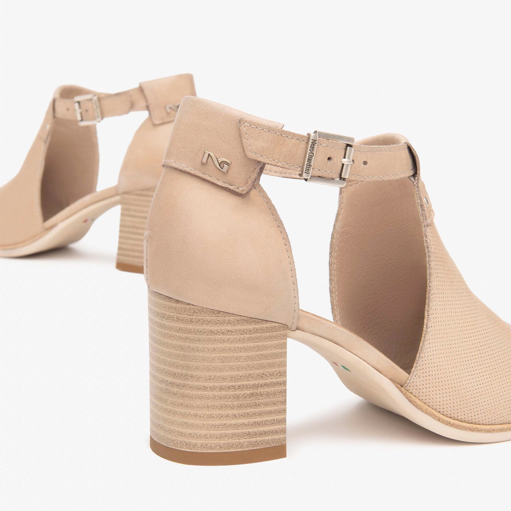 LUCKY_LUCKY_TR_GROTTE_NATURALE_9_E512690D_439_Image_4