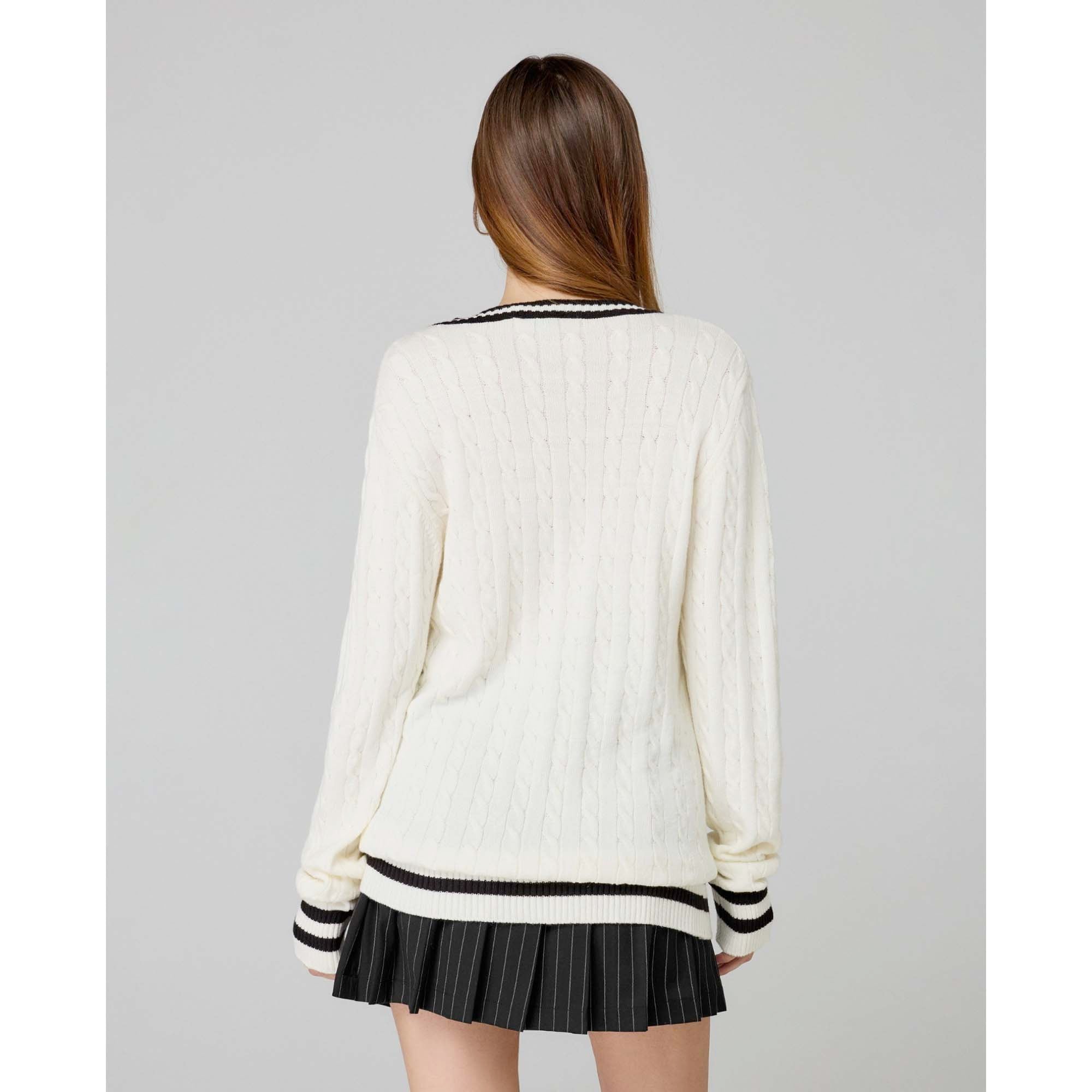 MAGLIA_SCOLLO_A_V_CON_TRECCE_E_PATCH_TENNIS_HMABW02107MTTM0001_BI04_Image_3