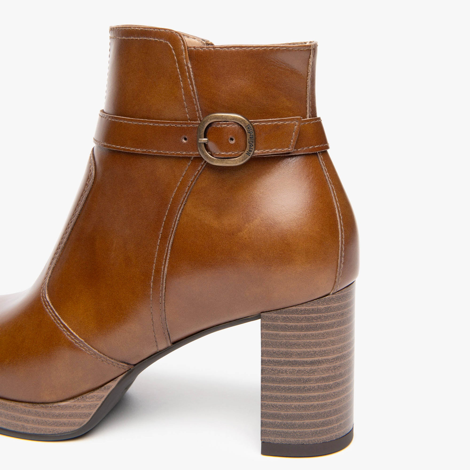 MANOLETE_TPU_ASOLA_T_I513821D_400_Image_3