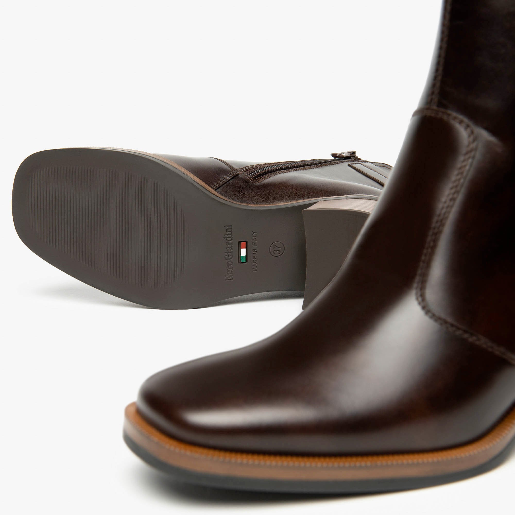 MANOLETE_TR_CANBERRA_8216_TM_I513831D_300_Image_4