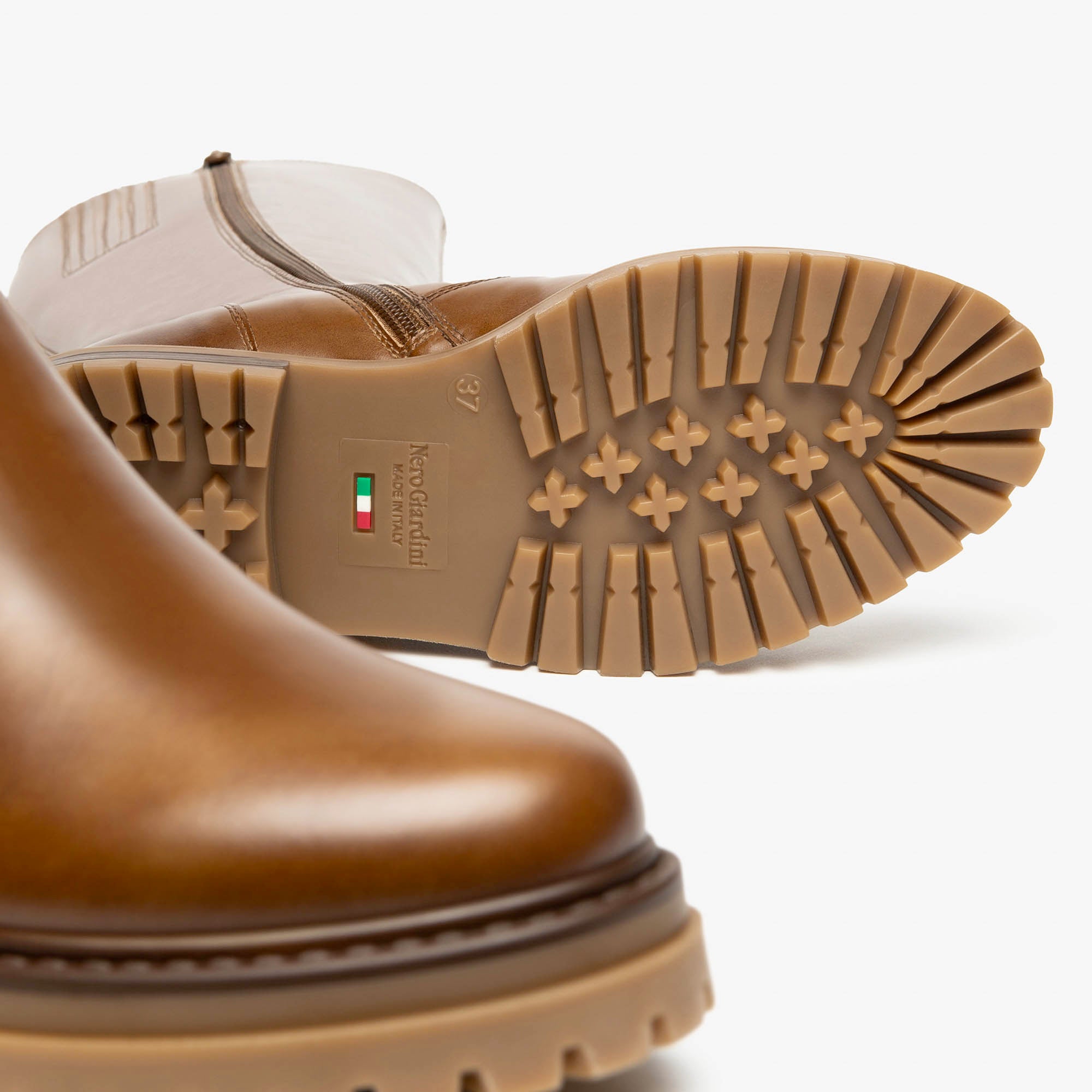 MANOLETE_TR_FOLGARIA_9120014_I514837D_400_Image_4